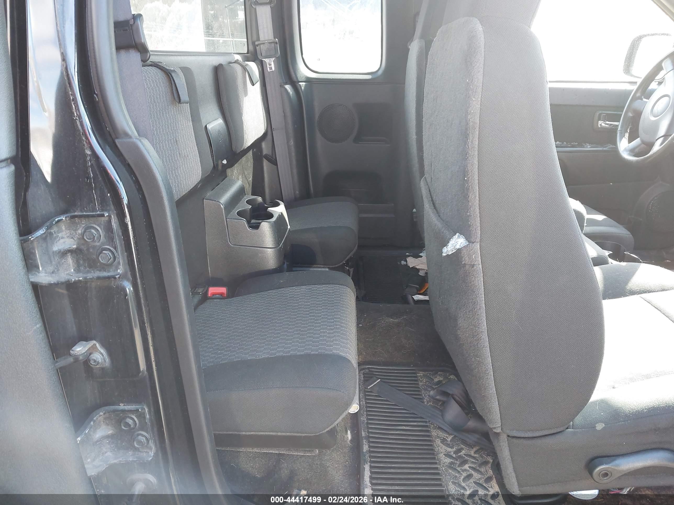 CHEVROLET COLORADO image 8