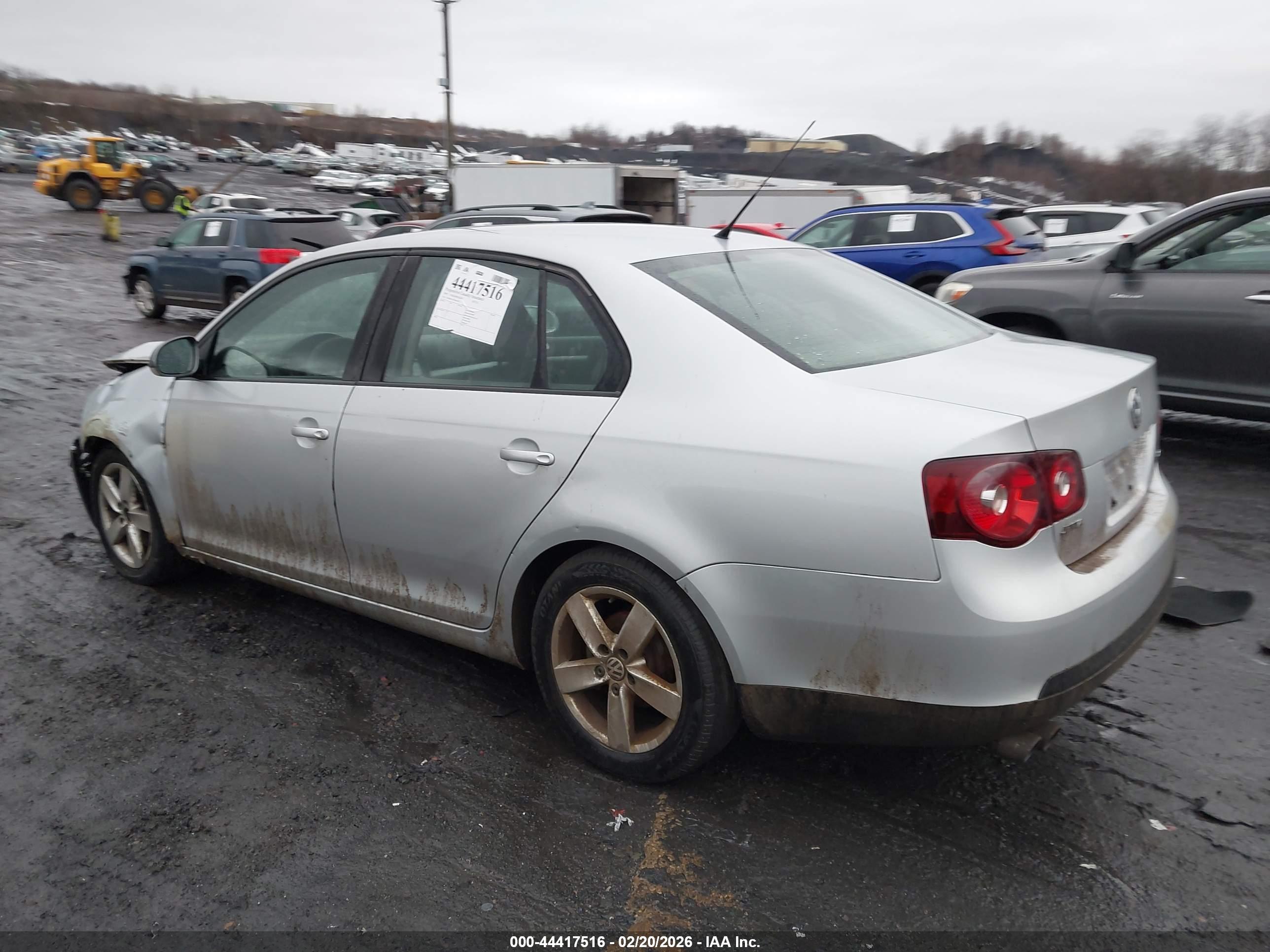 VOLKSWAGEN JETTA image 3