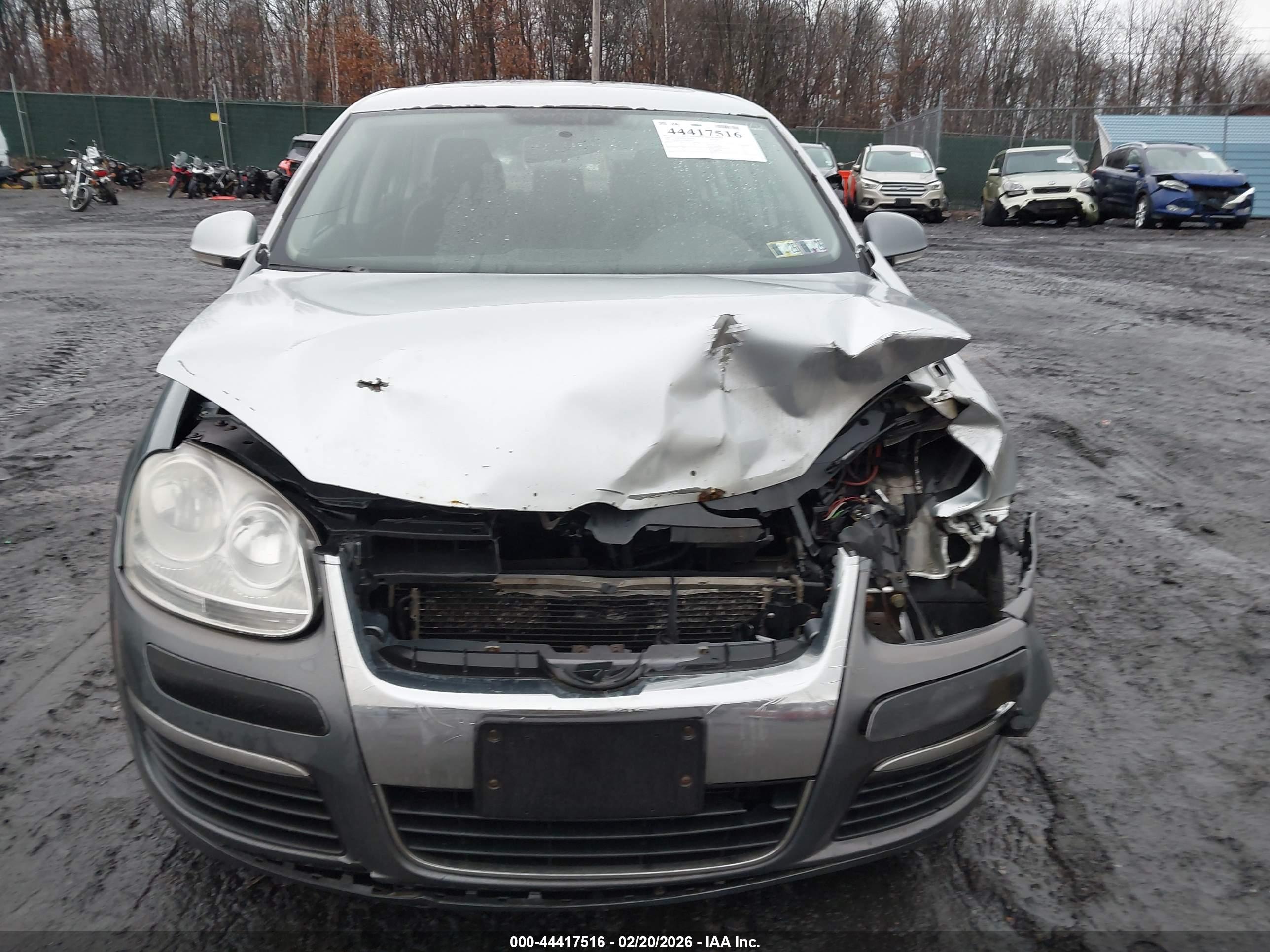 VOLKSWAGEN JETTA image 6