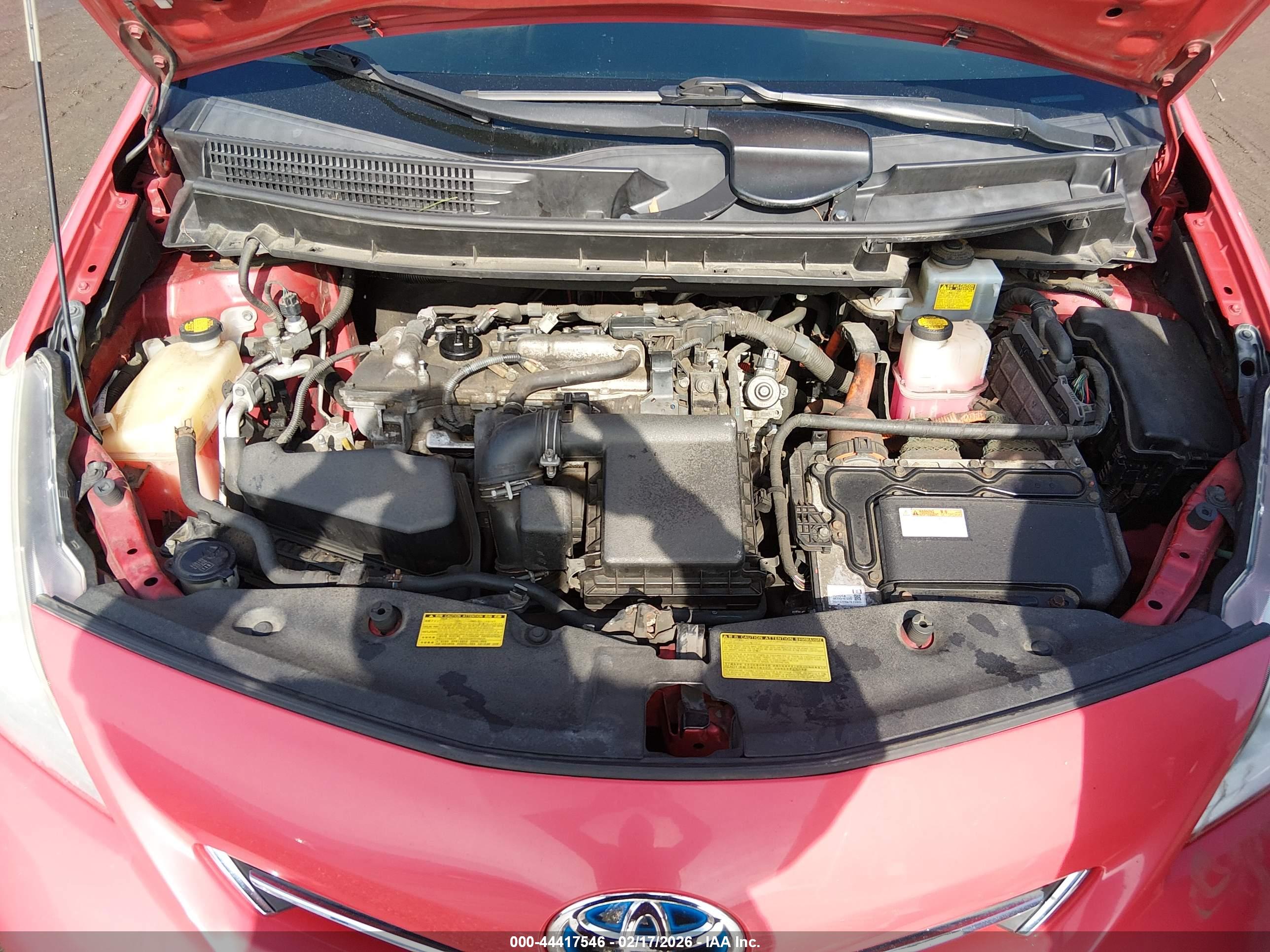 TOYOTA PRIUS image 10