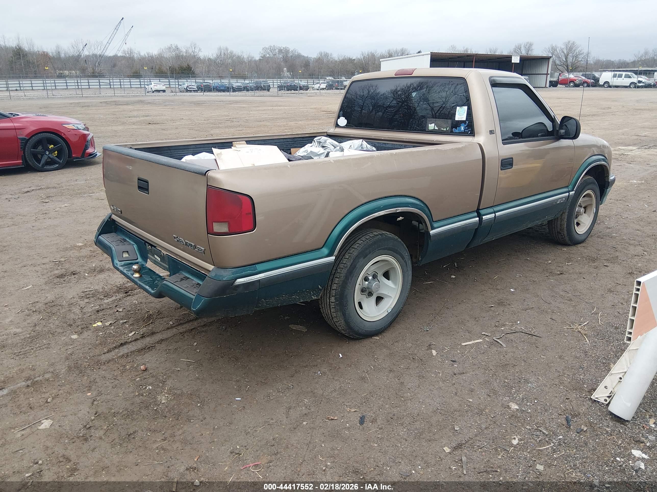CHEVROLET S-10 image 4