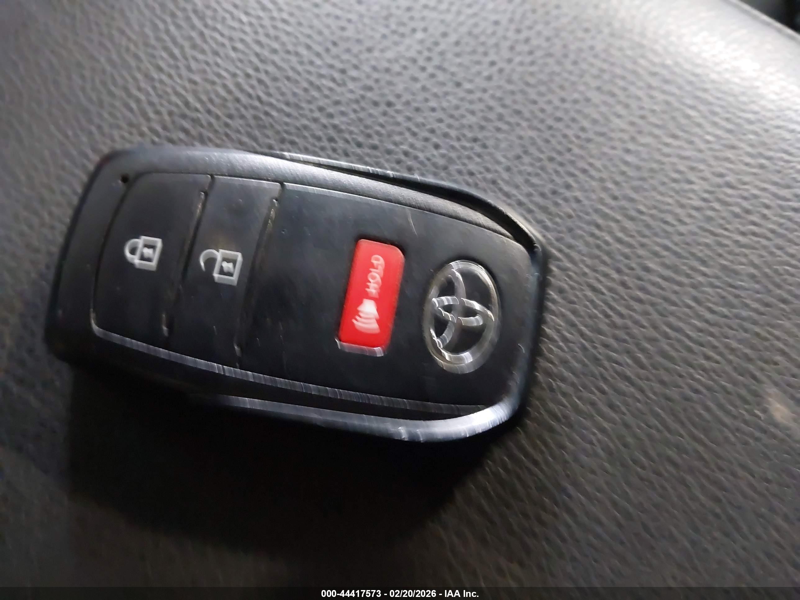 TOYOTA TACOMA image 11