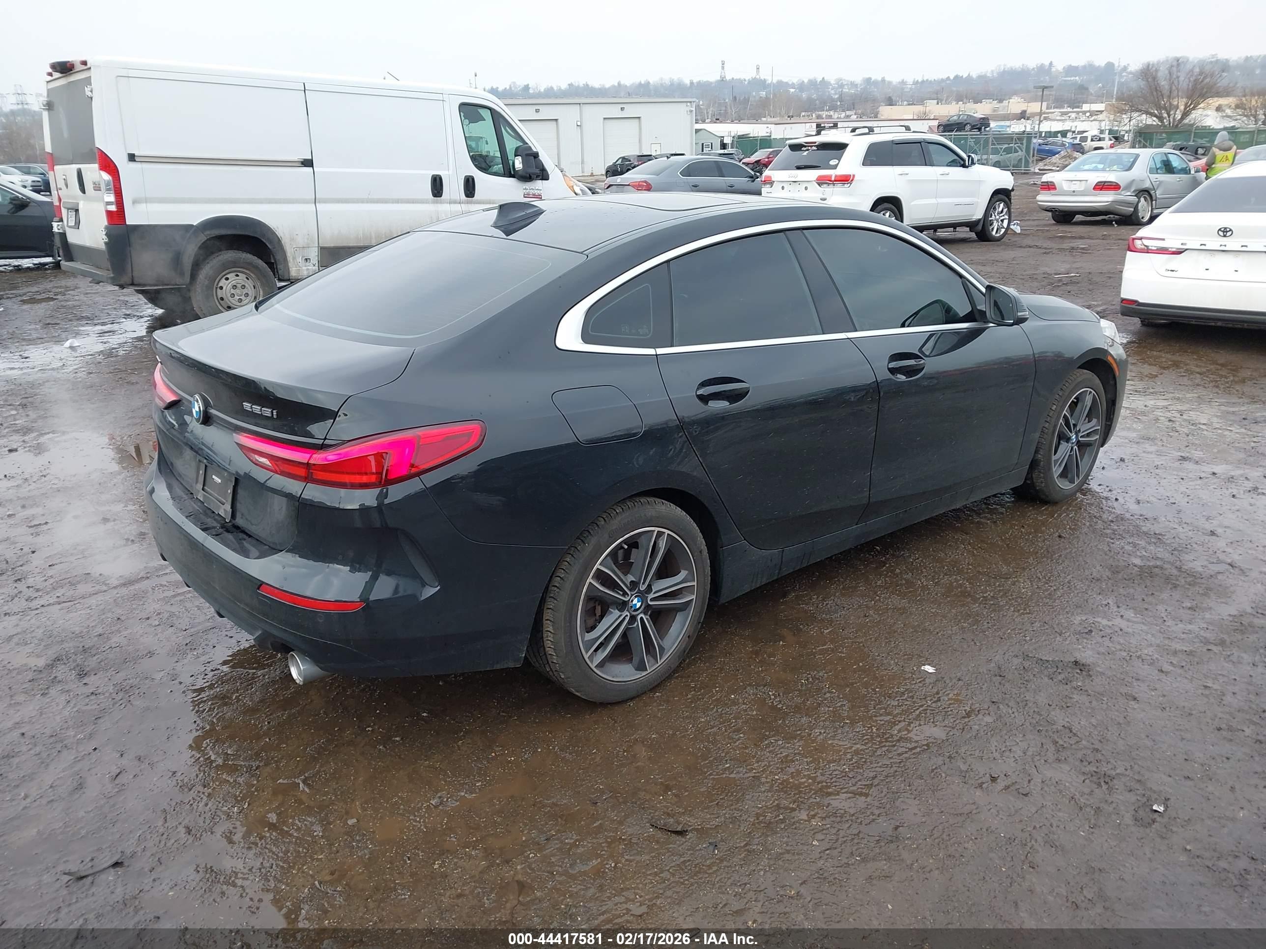 BMW 228 image 4