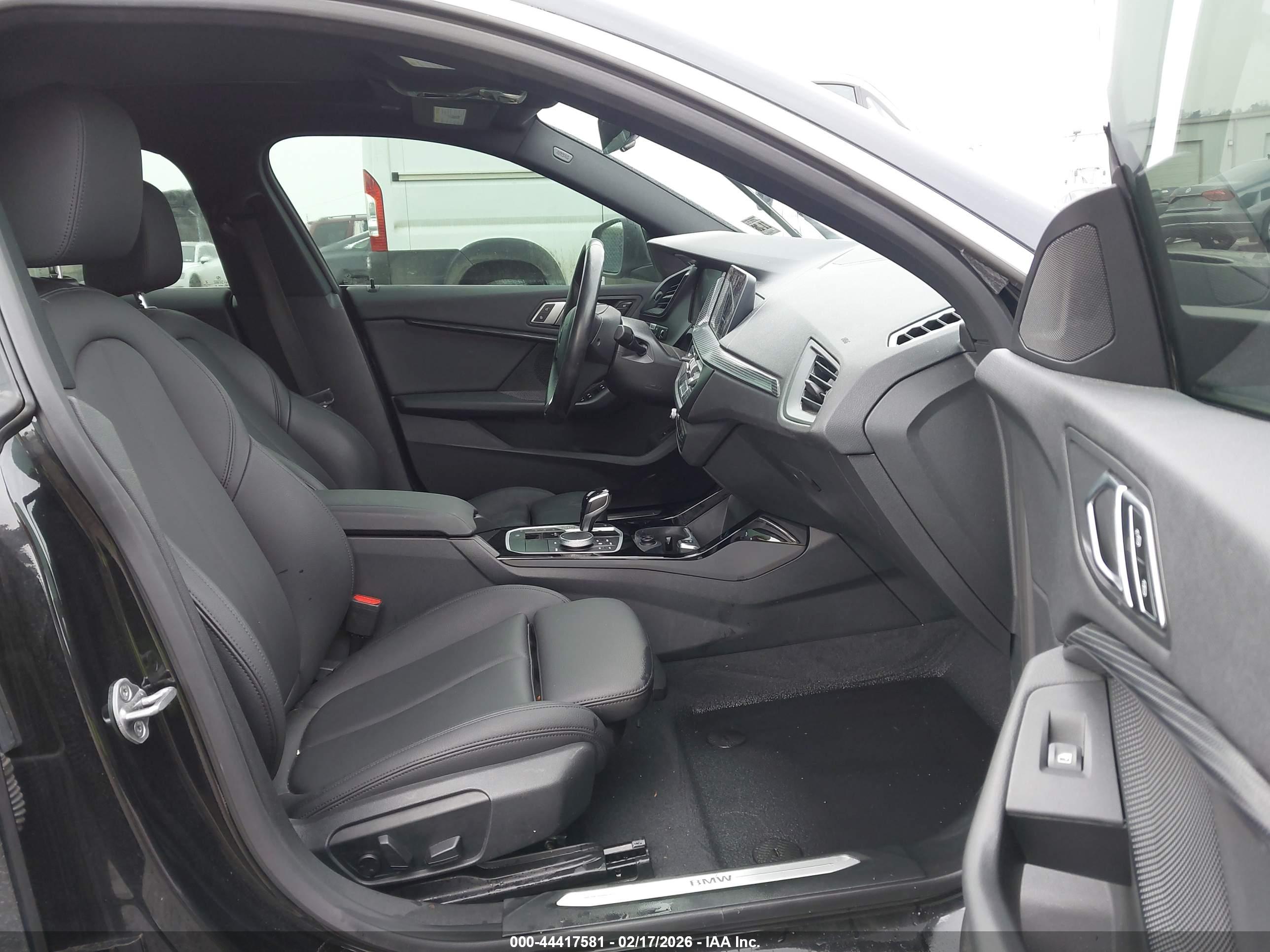 BMW 228 image 5