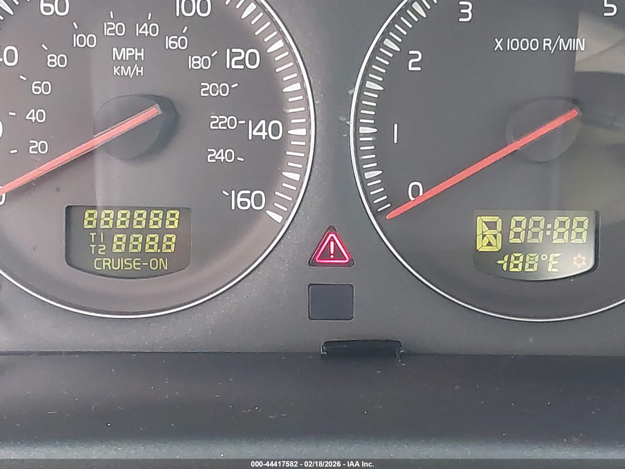 VOLVO S60 image 7