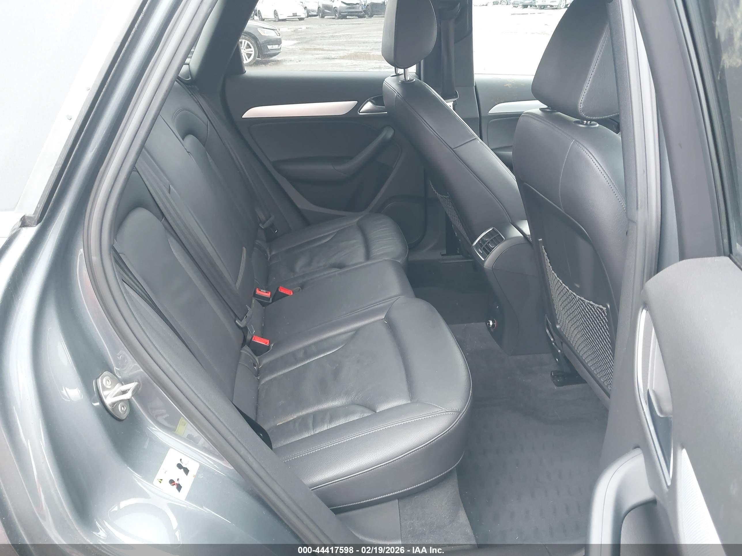 AUDI Q3 image 8
