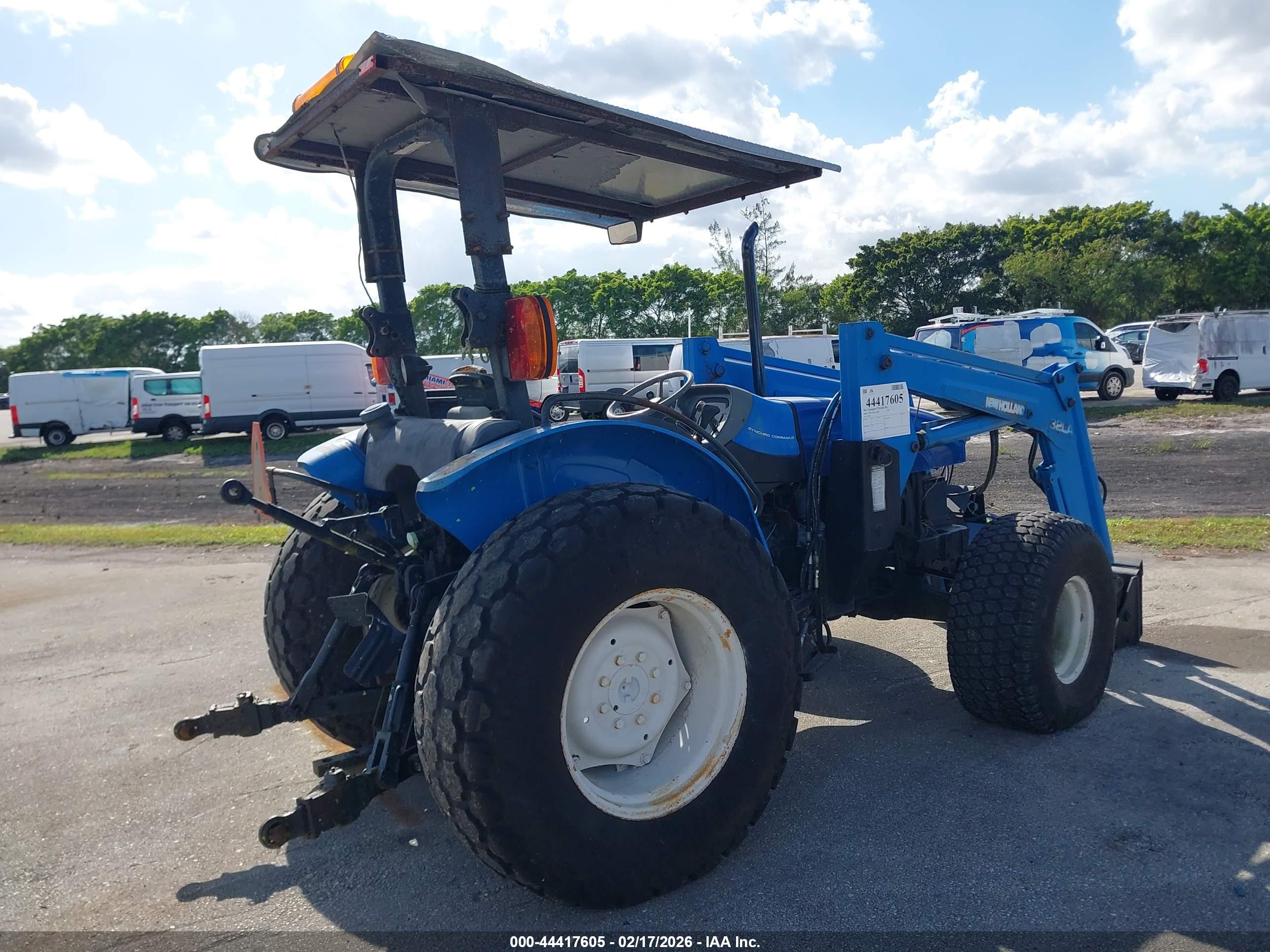 NEW HOLLAND image 4