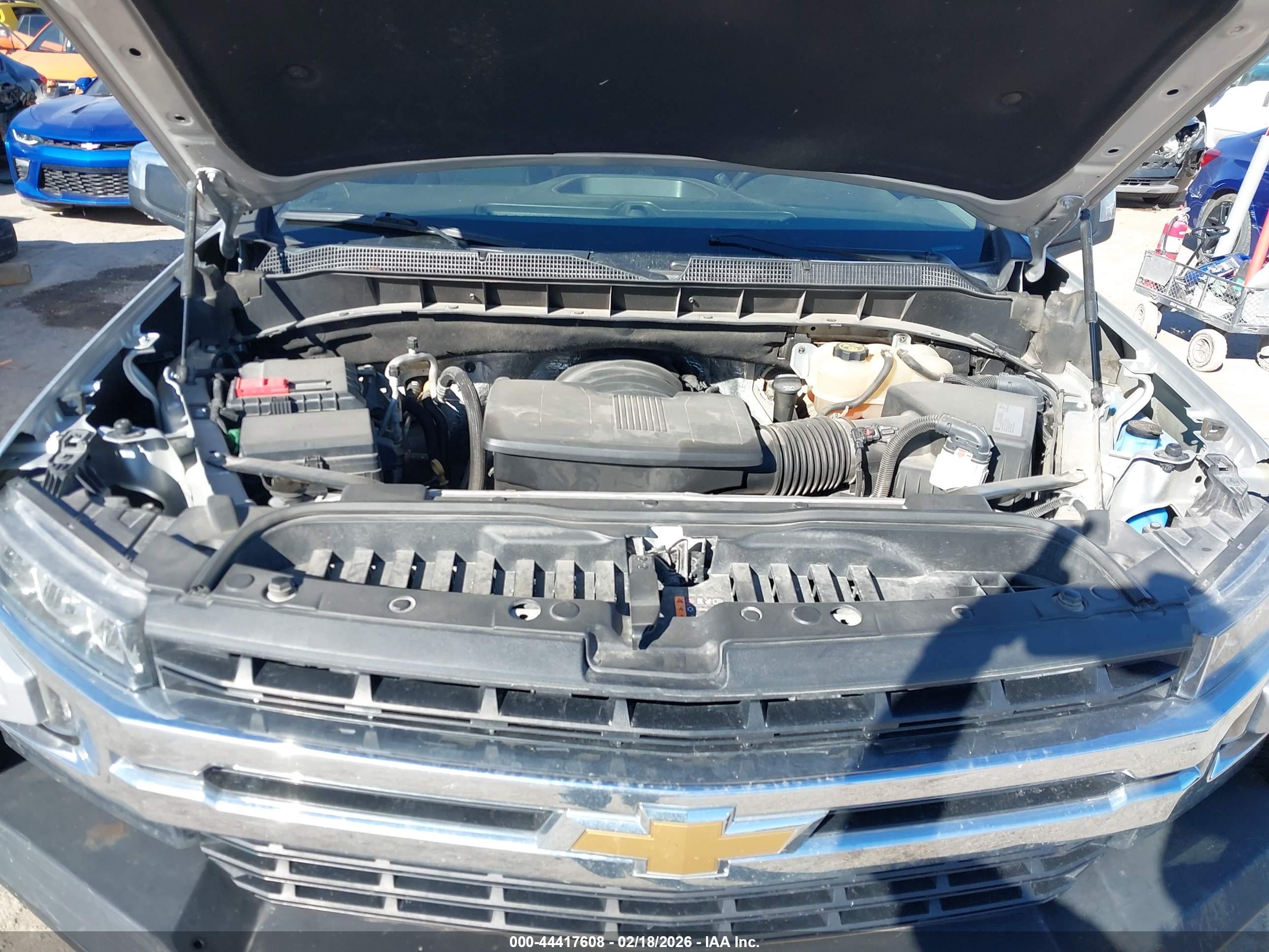 CHEVROLET SILVERADO image 10