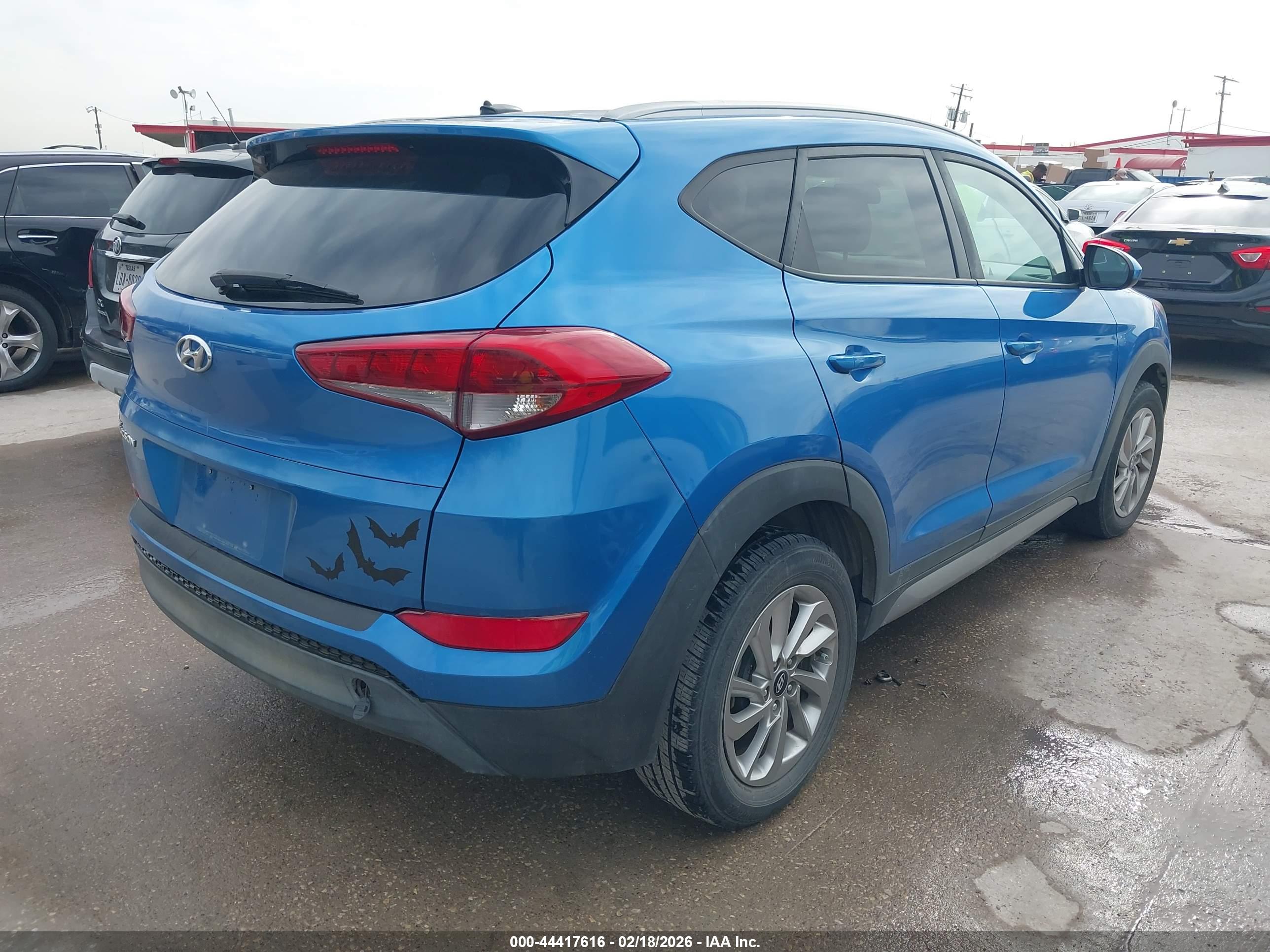HYUNDAI TUCSON image 4