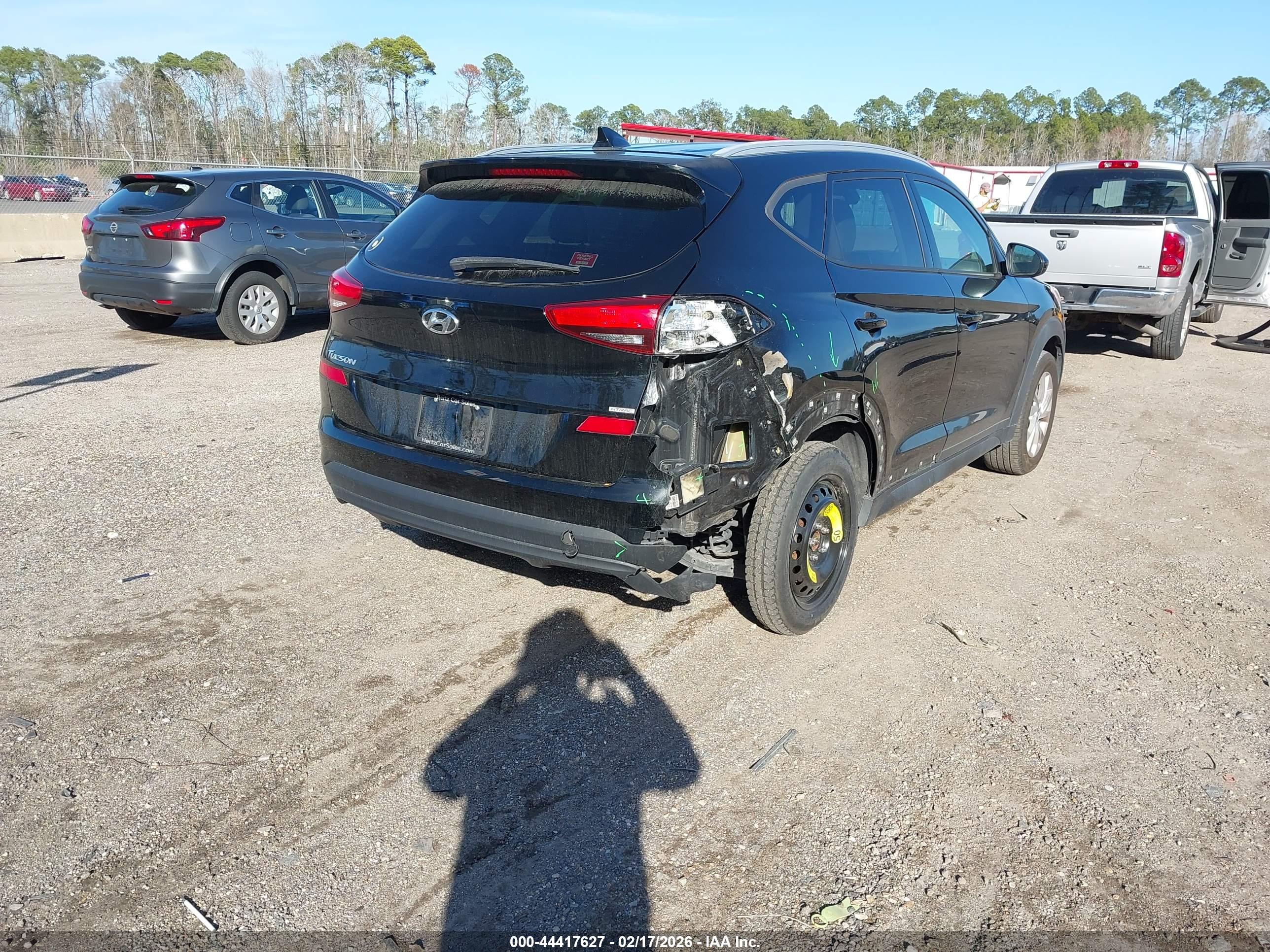 HYUNDAI TUCSON image 4