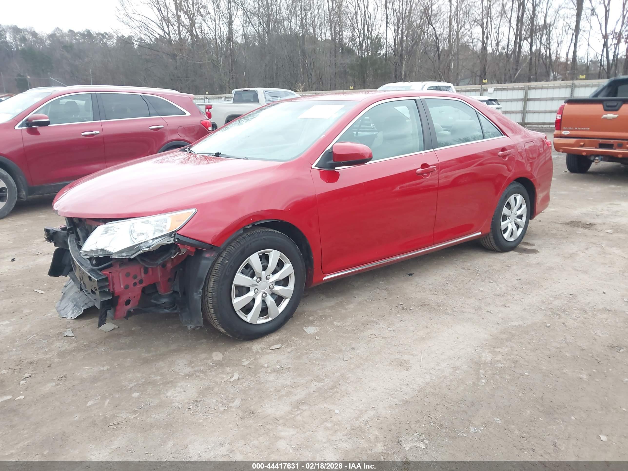 TOYOTA CAMRY image 2