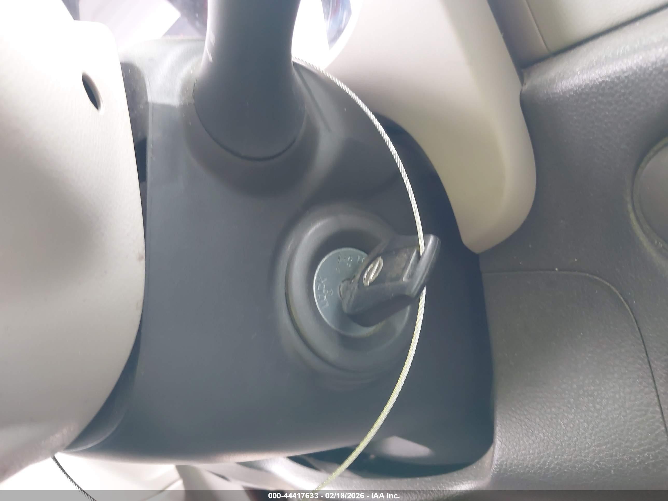NISSAN CUBE image 11