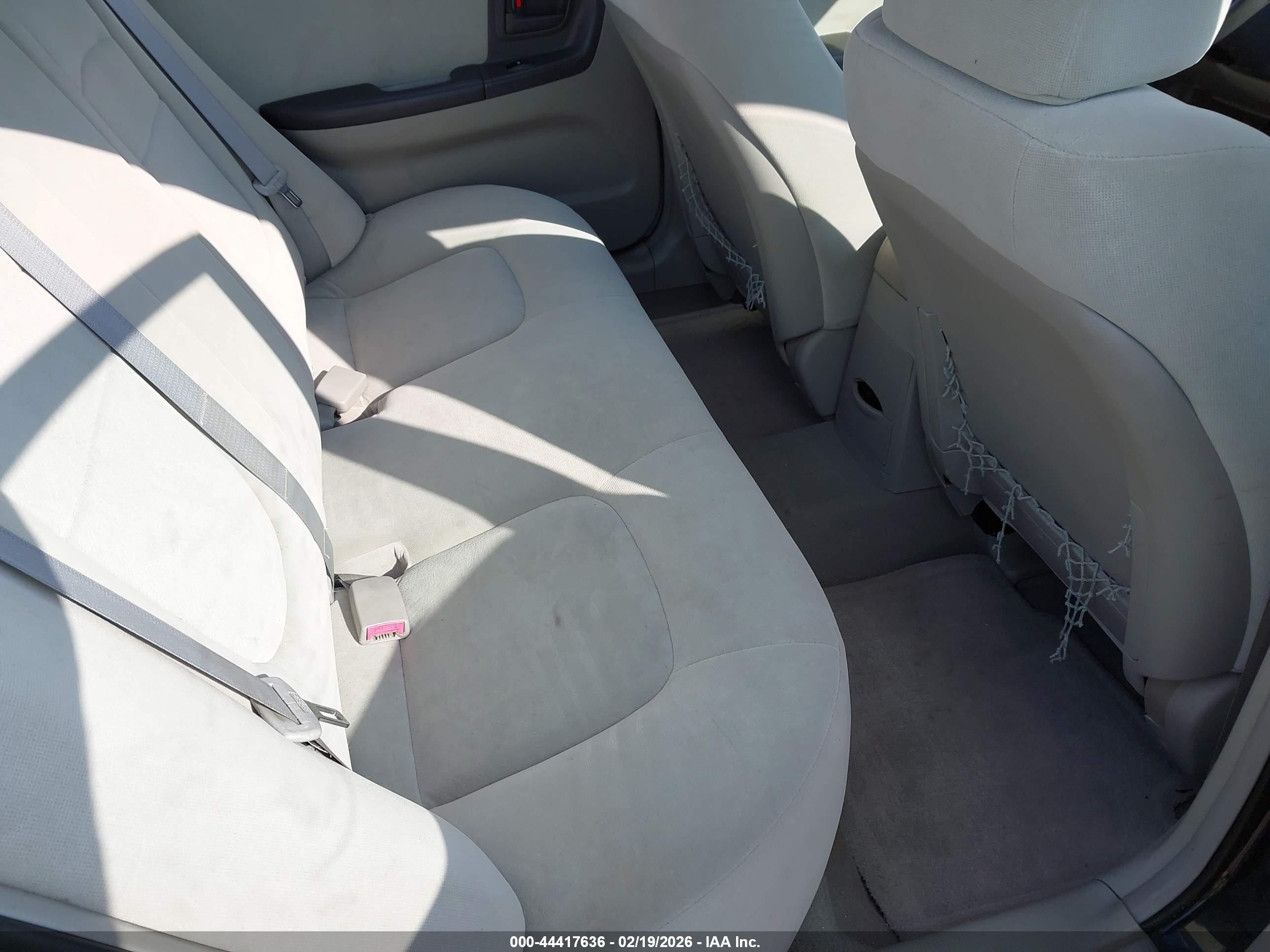 KIA SPECTRA image 8