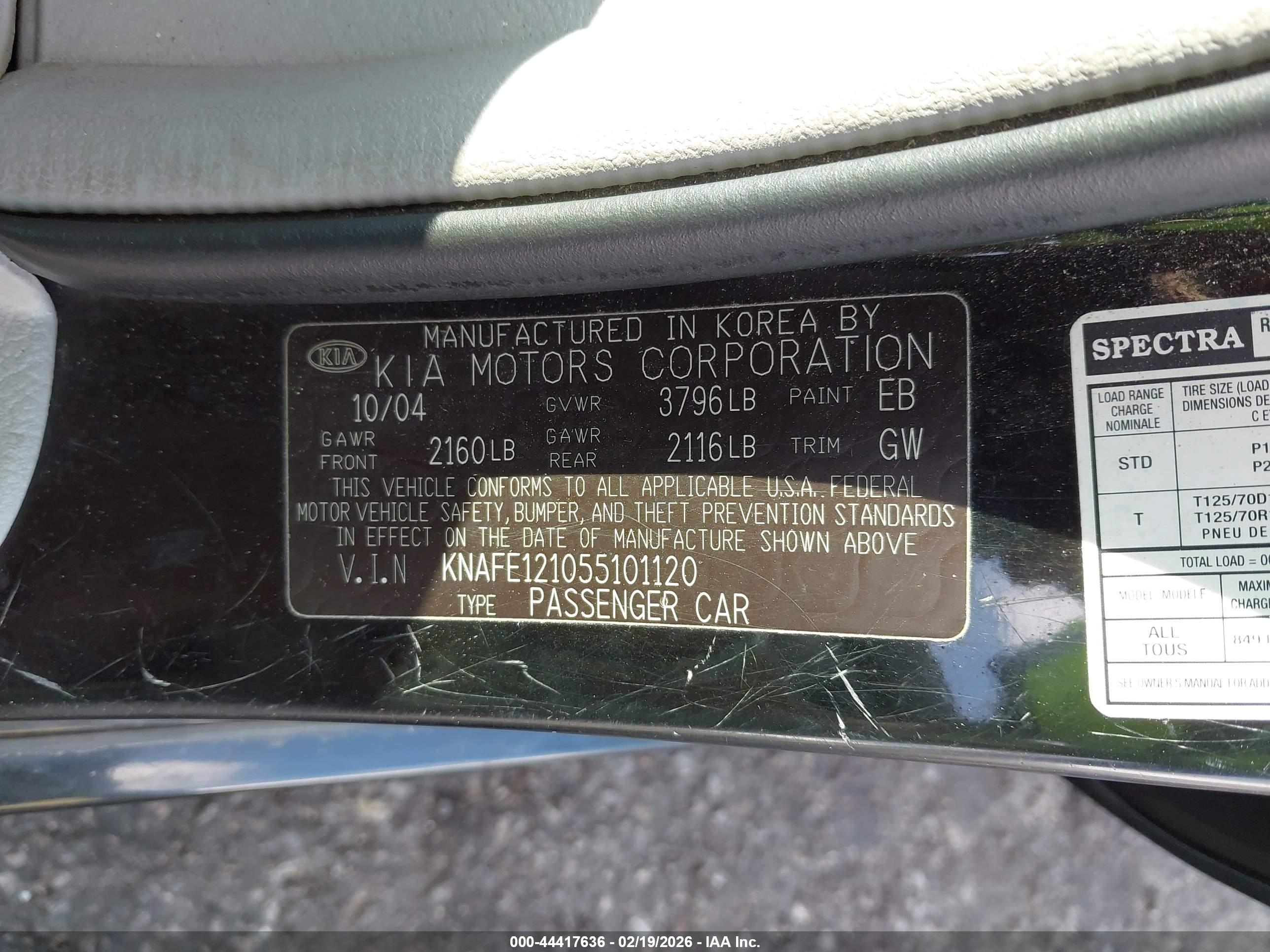 KIA SPECTRA image 9