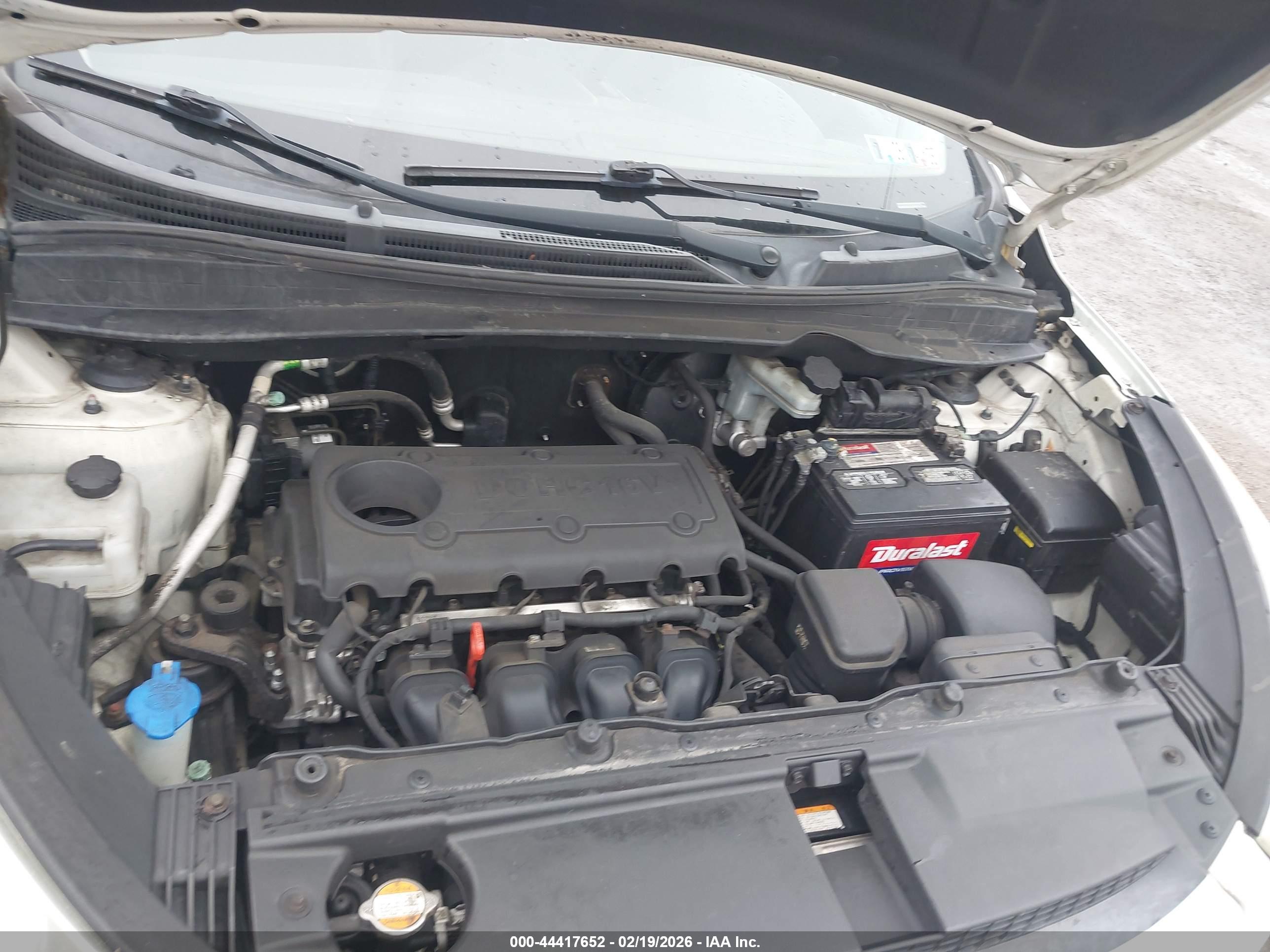 HYUNDAI TUCSON image 10