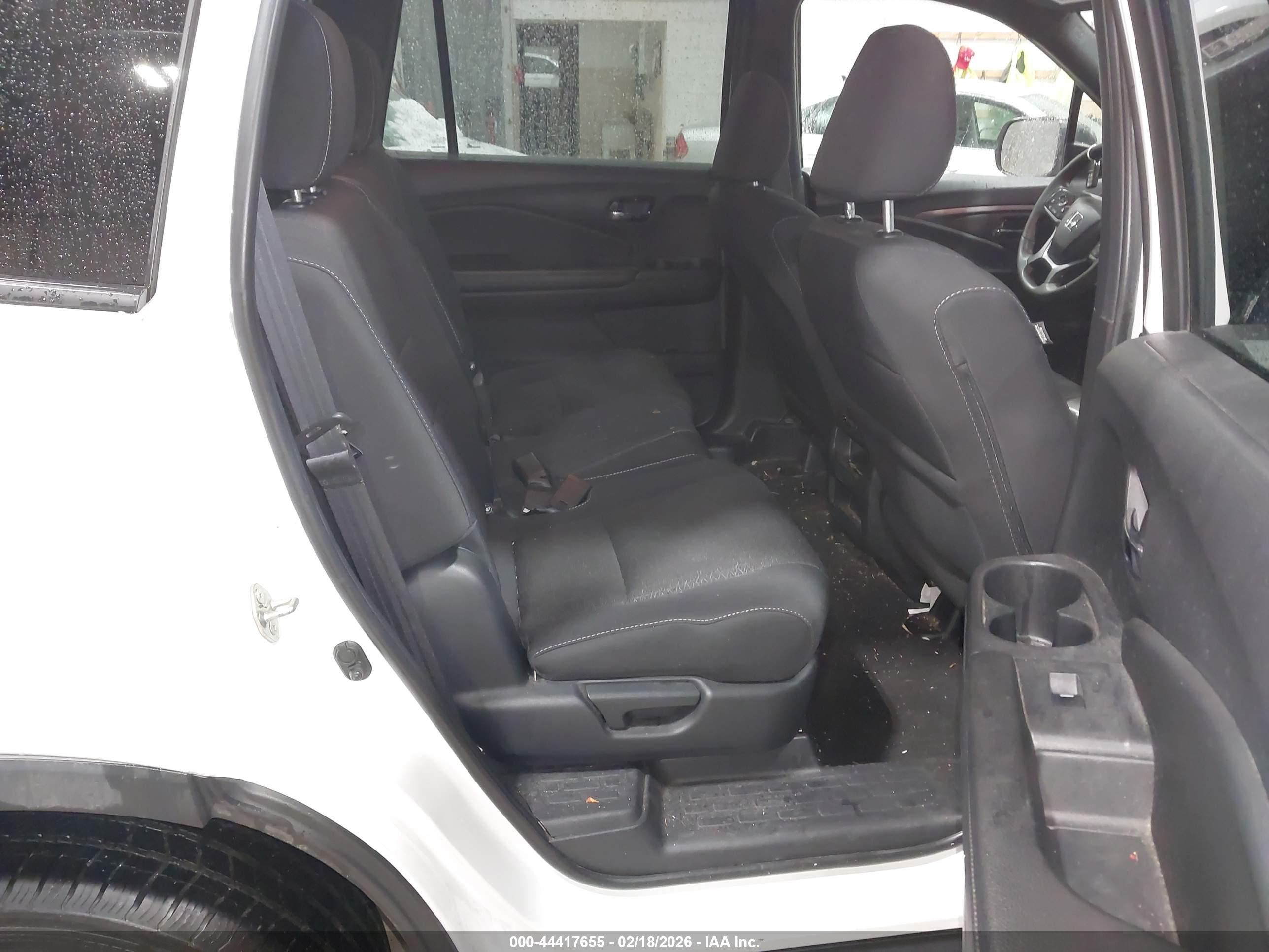 HONDA PASSPORT image 8