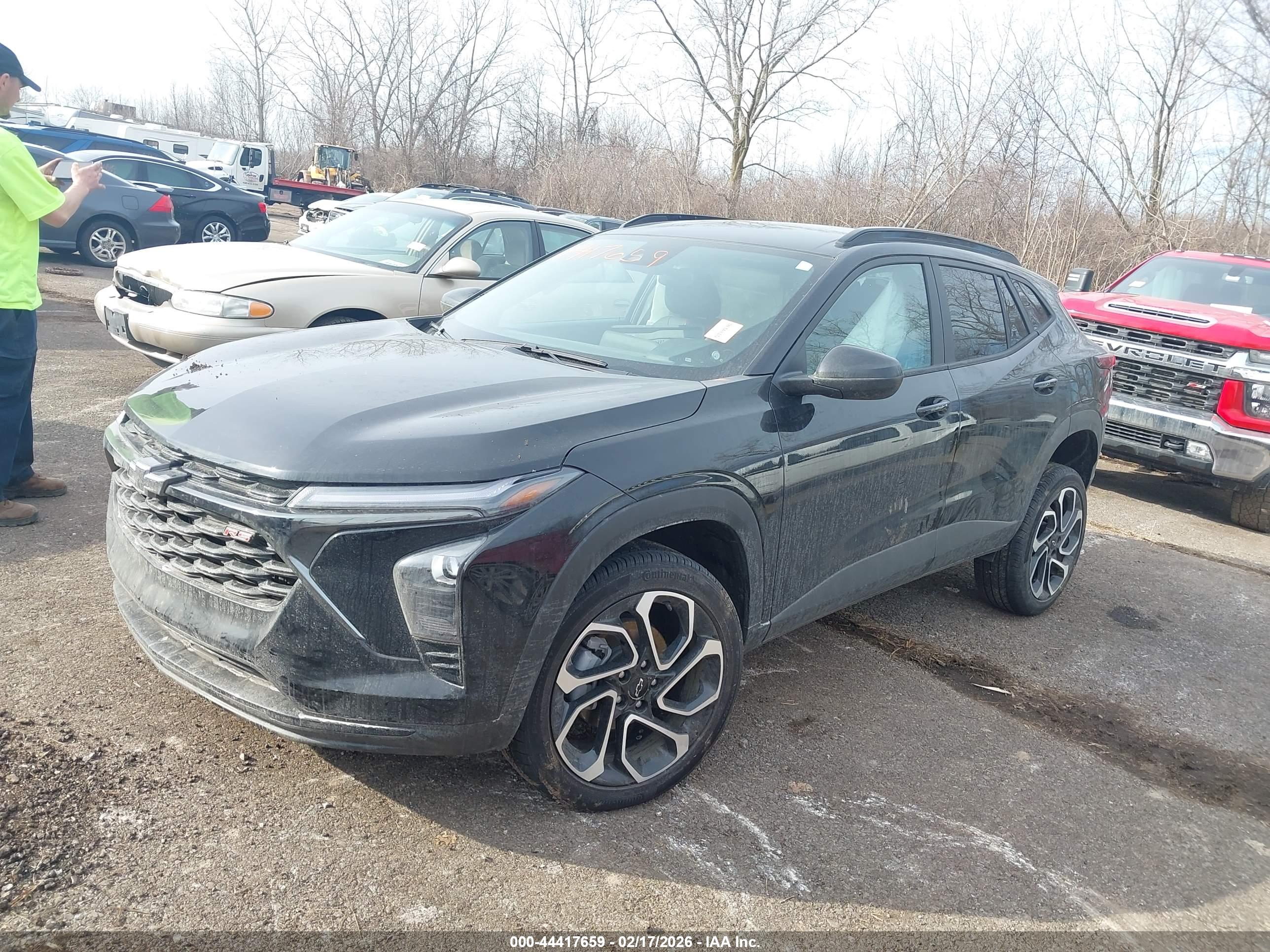 CHEVROLET TRAX image 2