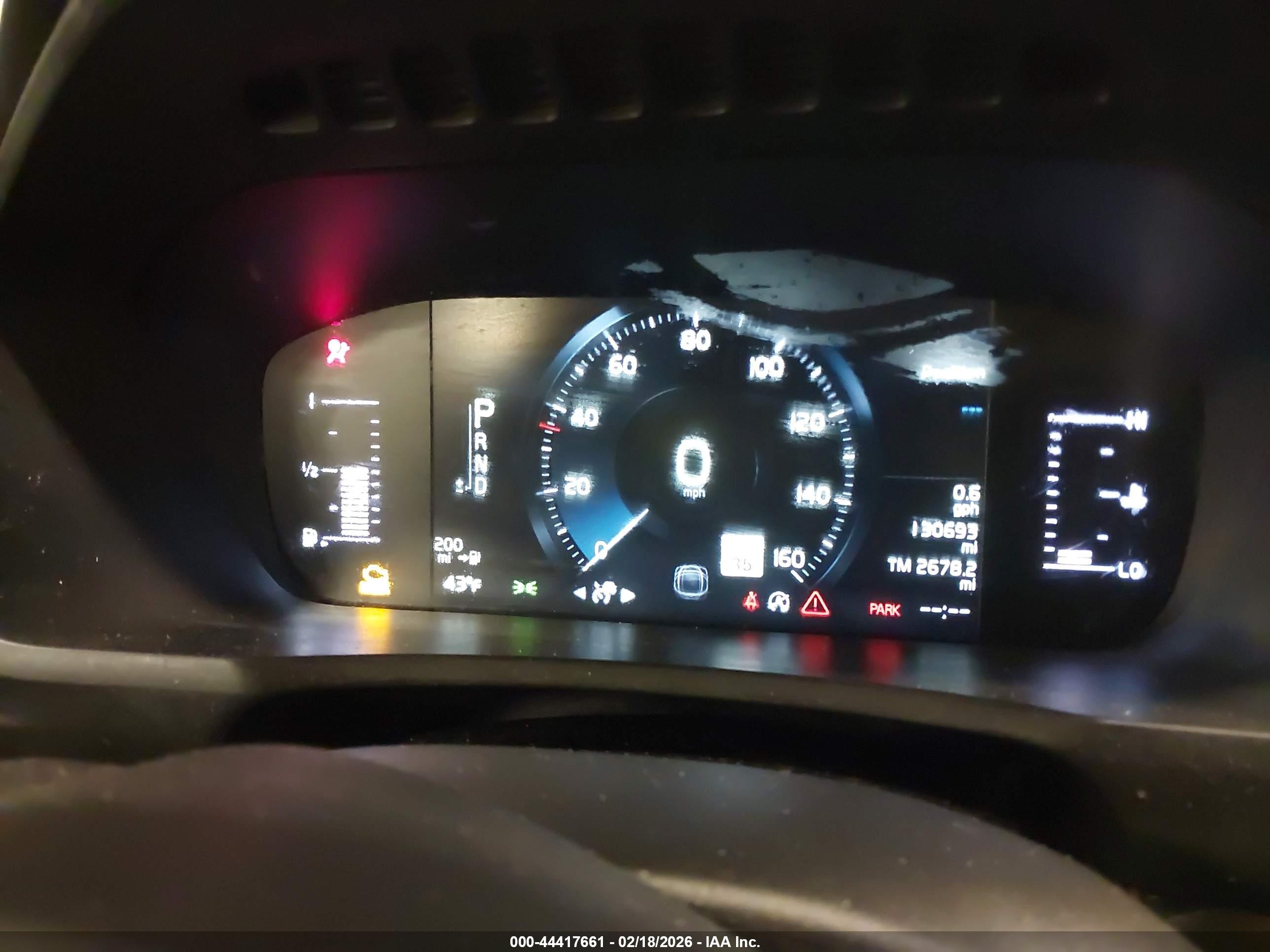 VOLVO XC90 image 7