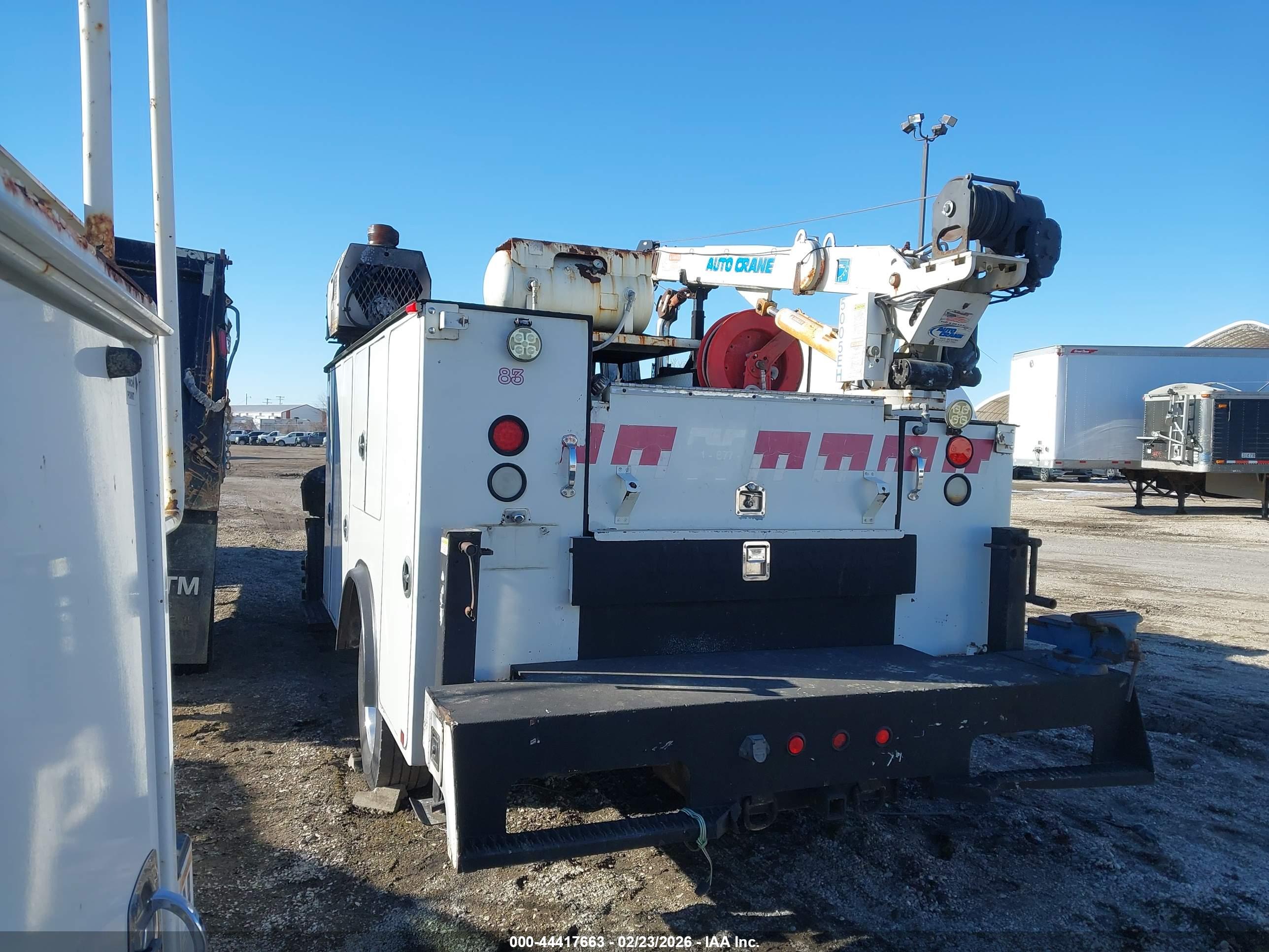 INTERNATIONAL 4000 image 3