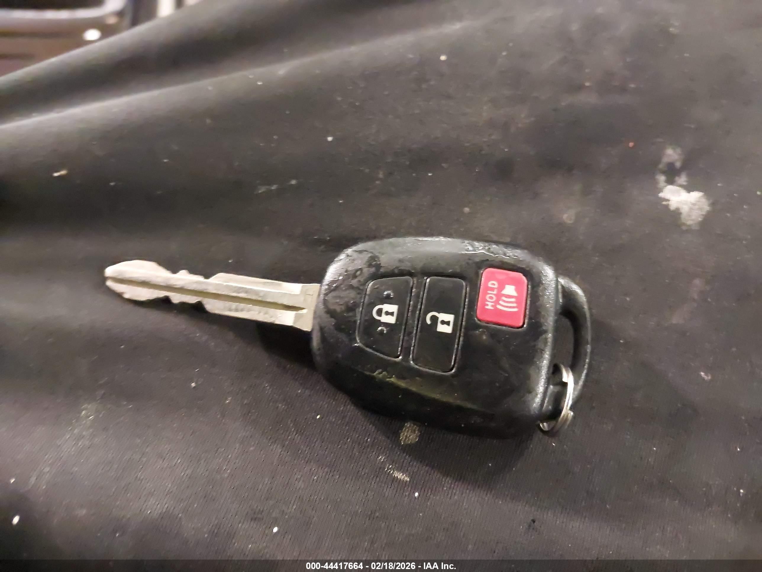 TOYOTA RAV4 image 11