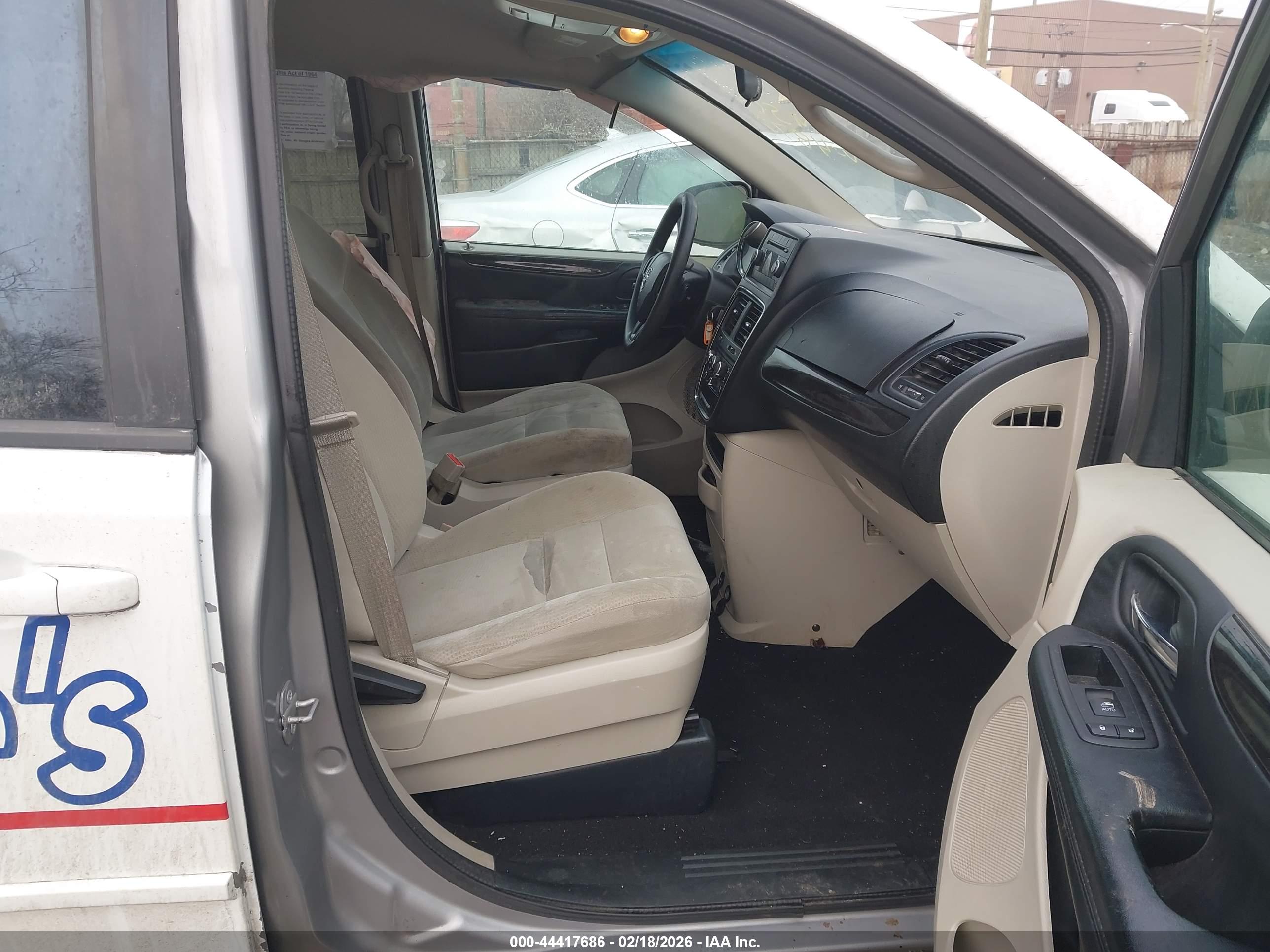DODGE GRAND image 5