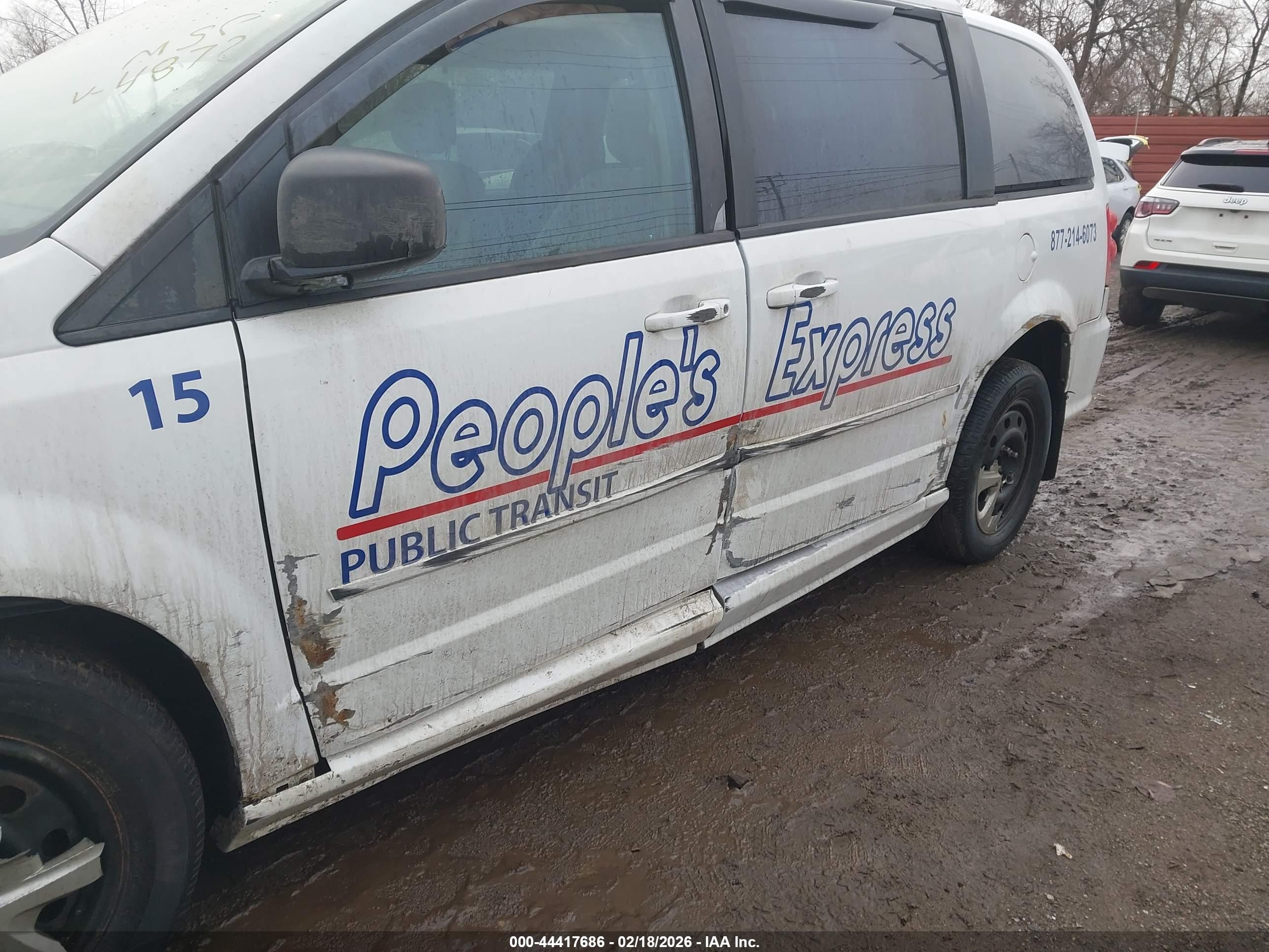 DODGE GRAND image 6