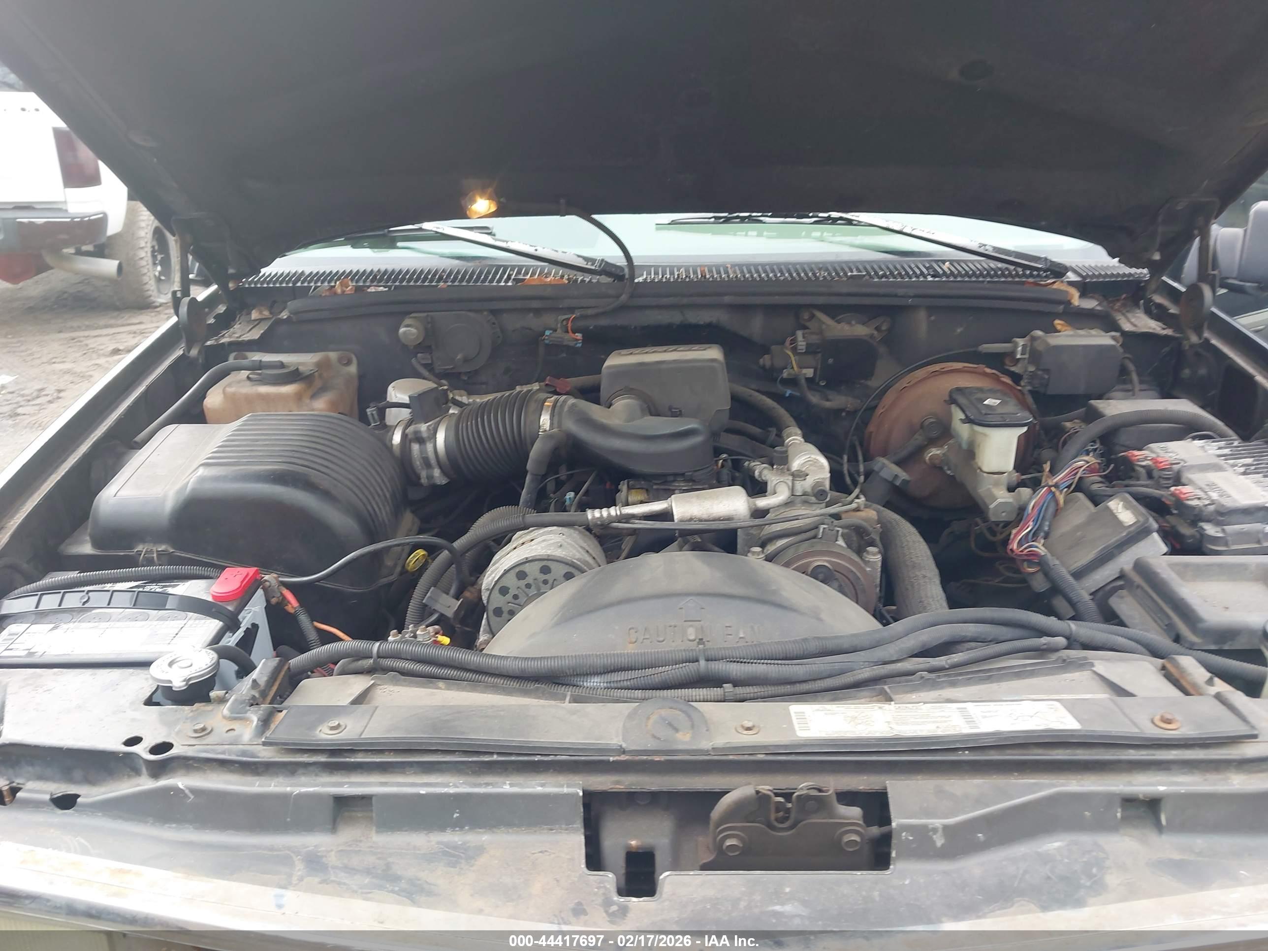 CHEVROLET TAHOE image 10