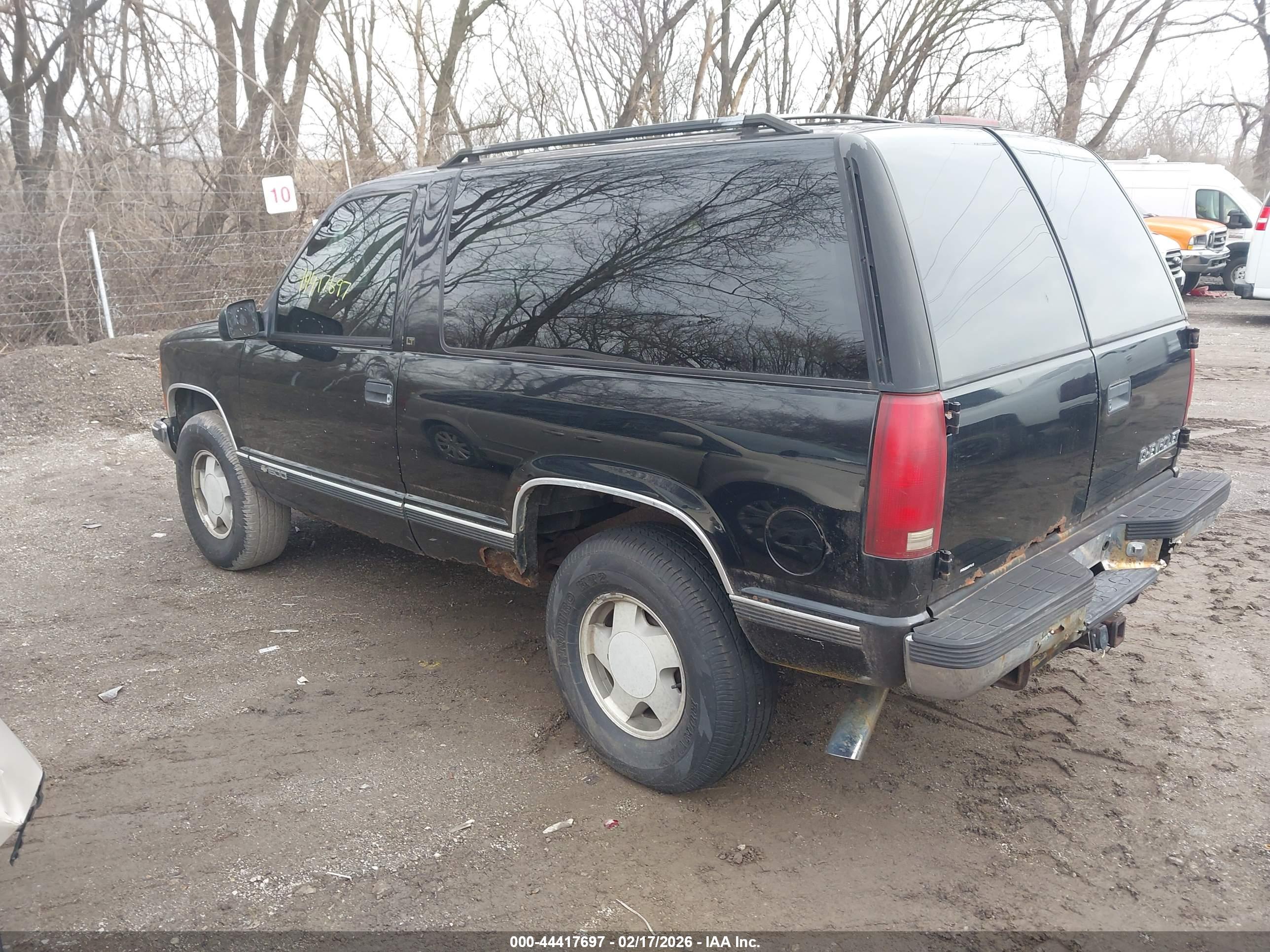 CHEVROLET TAHOE image 3