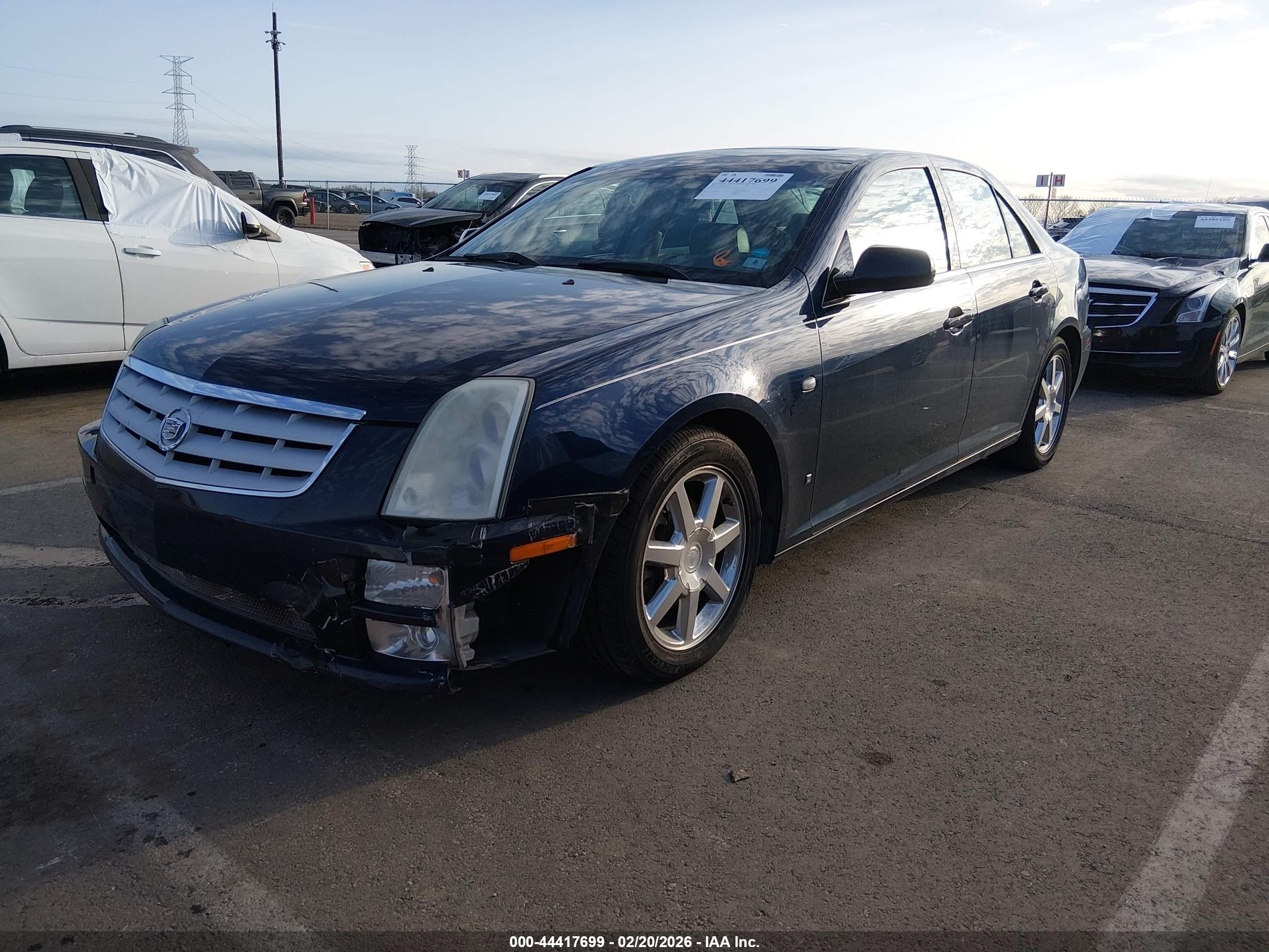 CADILLAC STS image 2