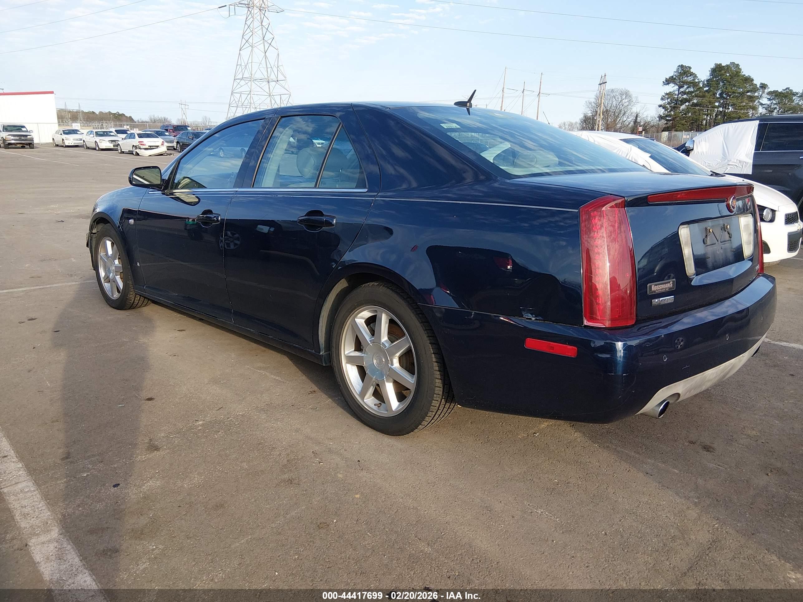 CADILLAC STS image 3