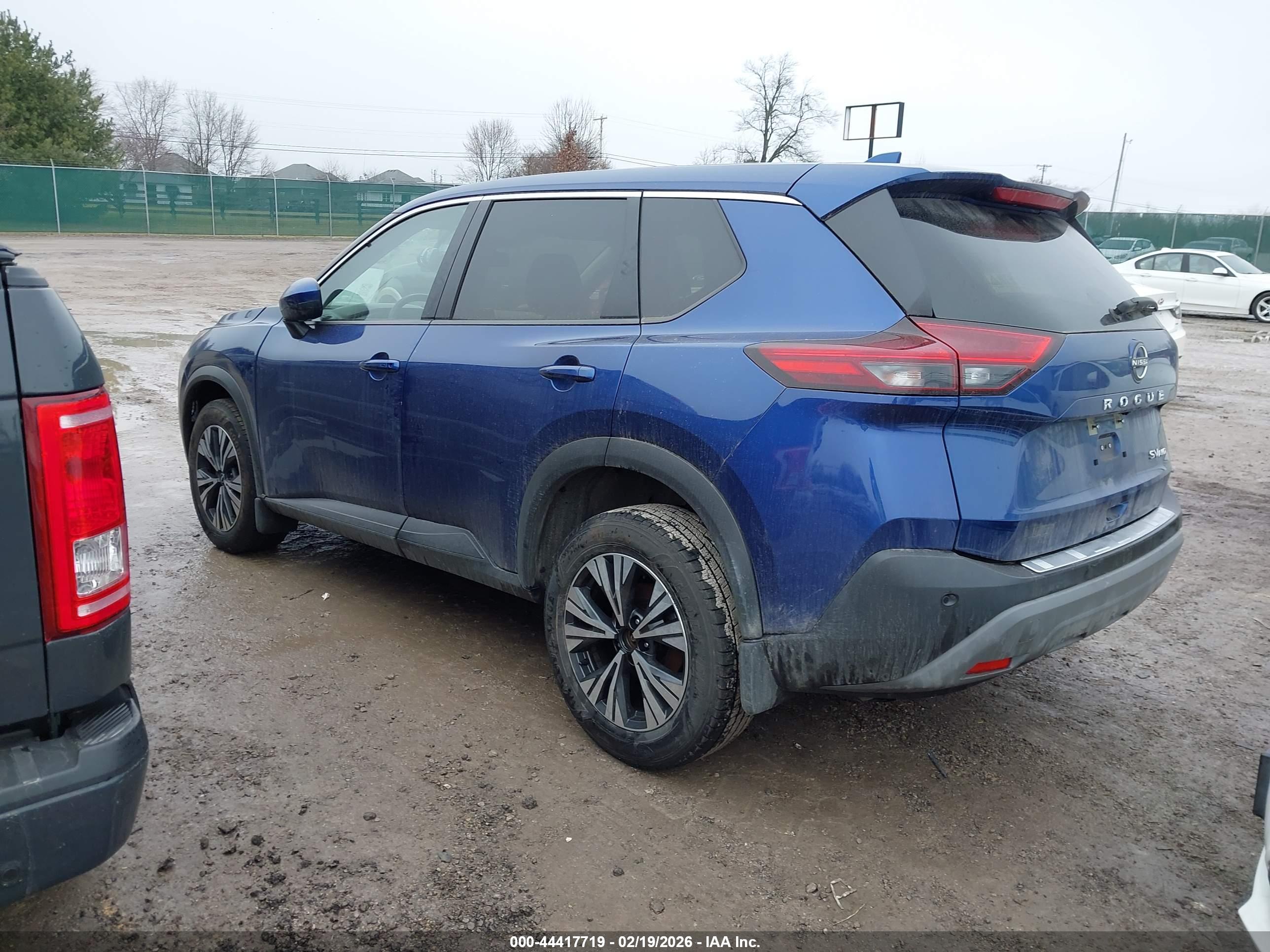 NISSAN ROGUE image 3