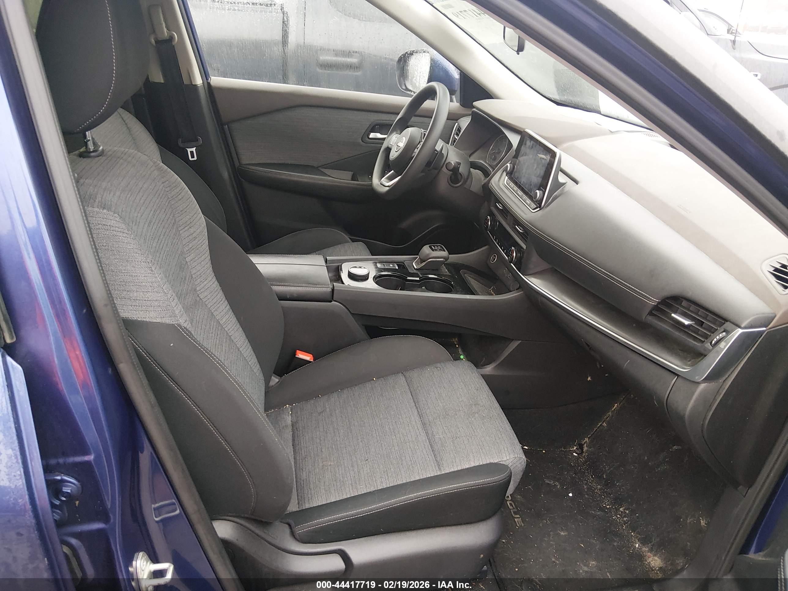 NISSAN ROGUE image 5