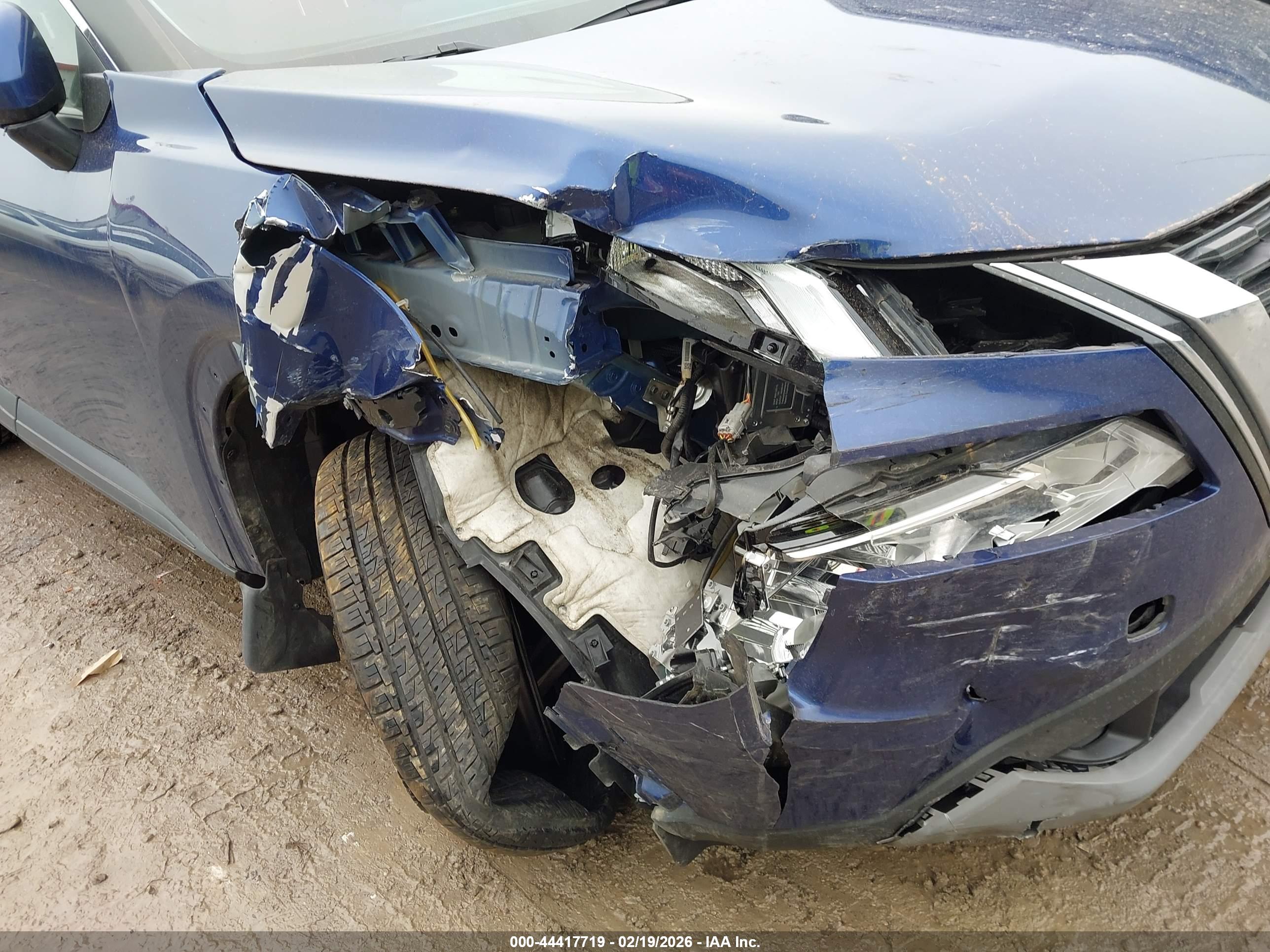 NISSAN ROGUE image 6