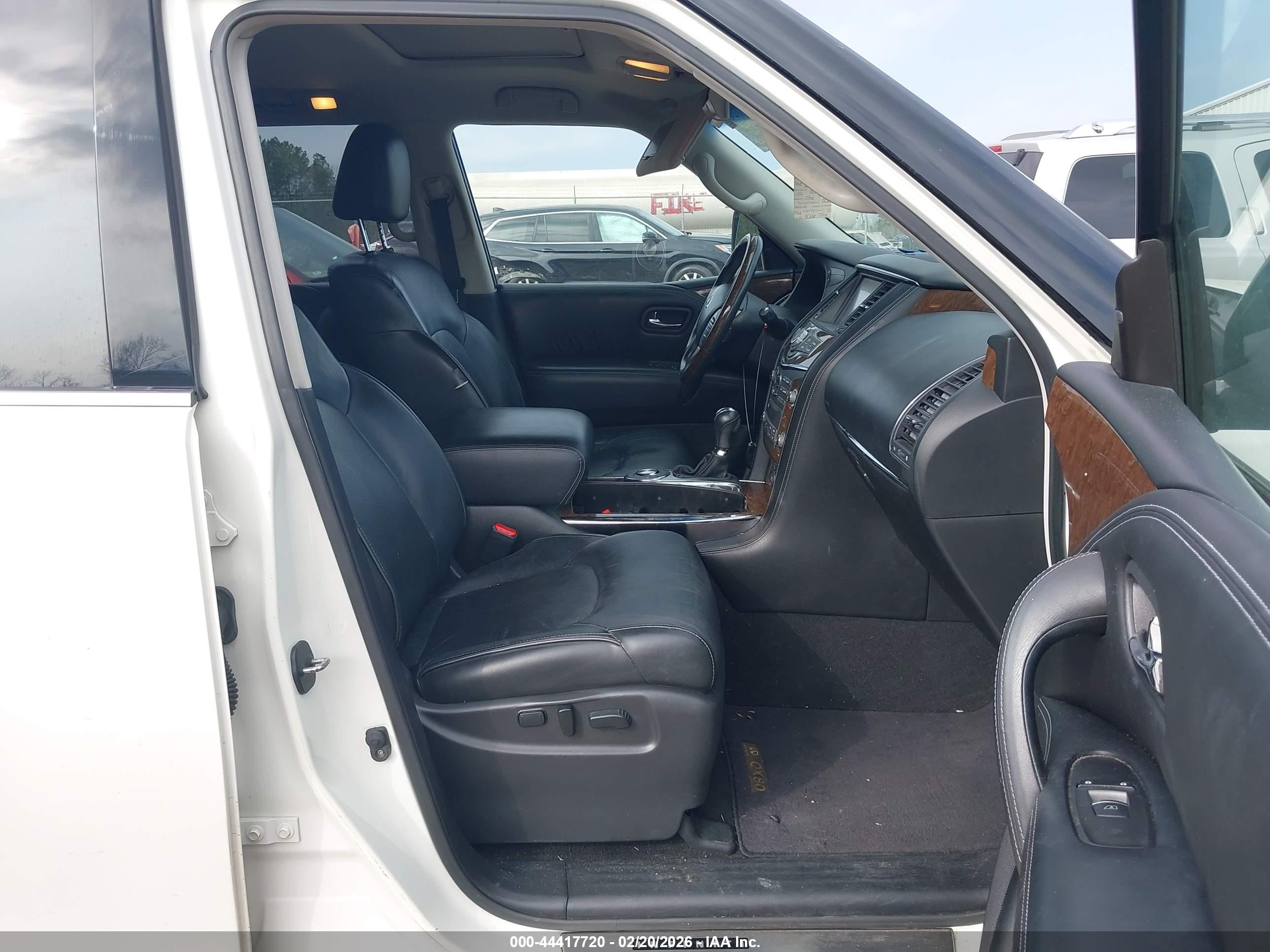 INFINITI QX80 image 5
