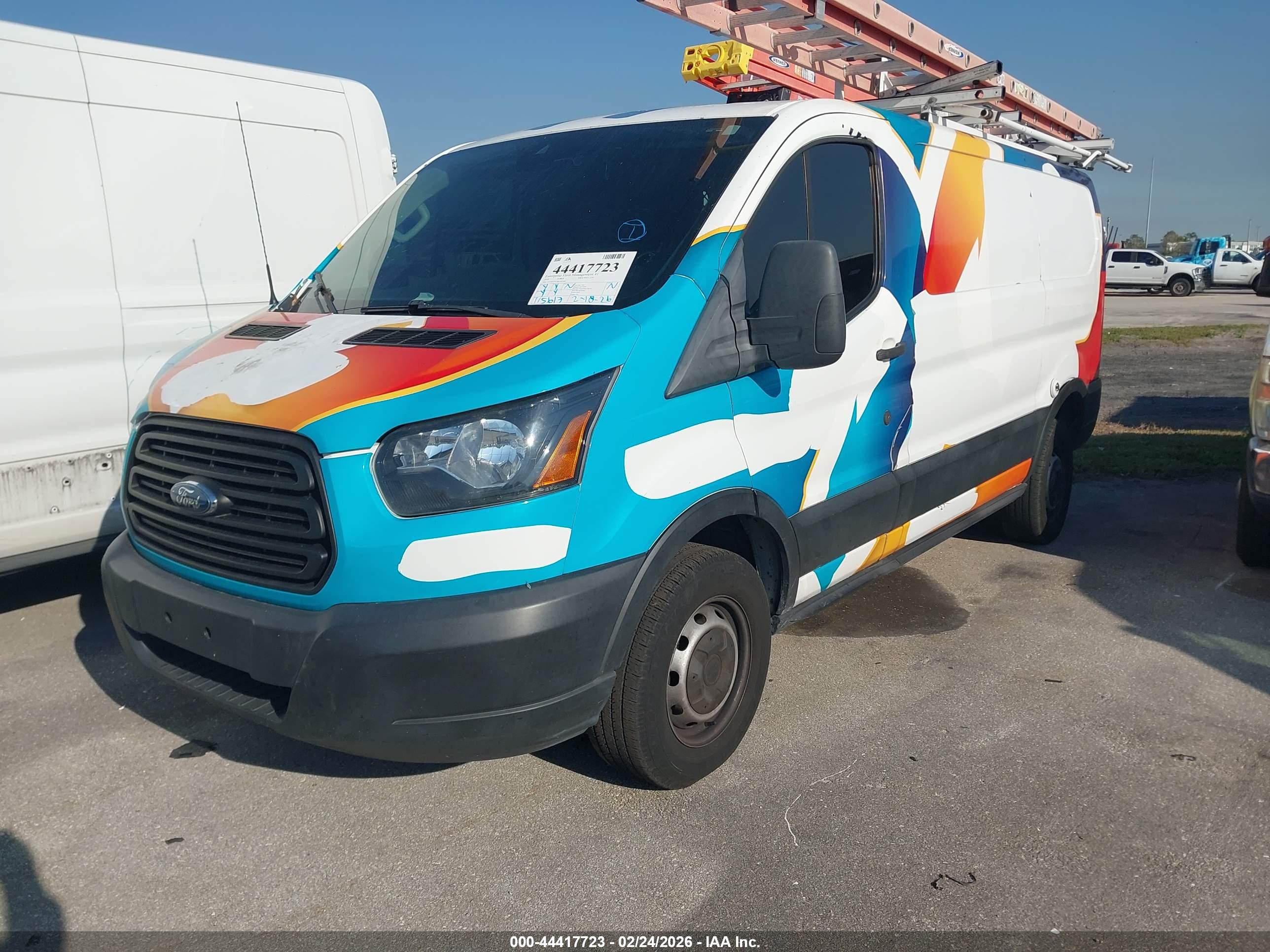 FORD TRANSIT-250 image 2