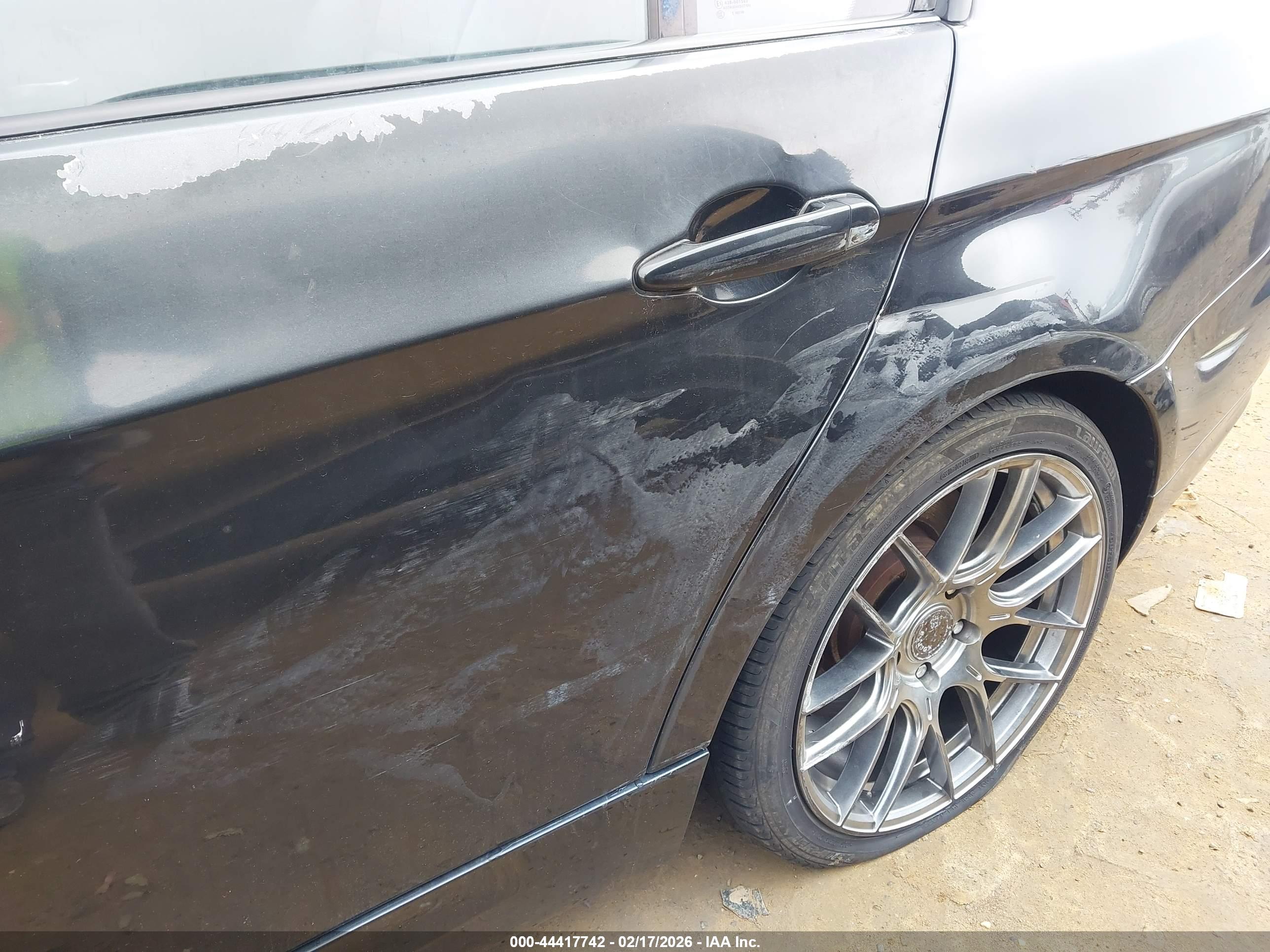BMW 335I image 6
