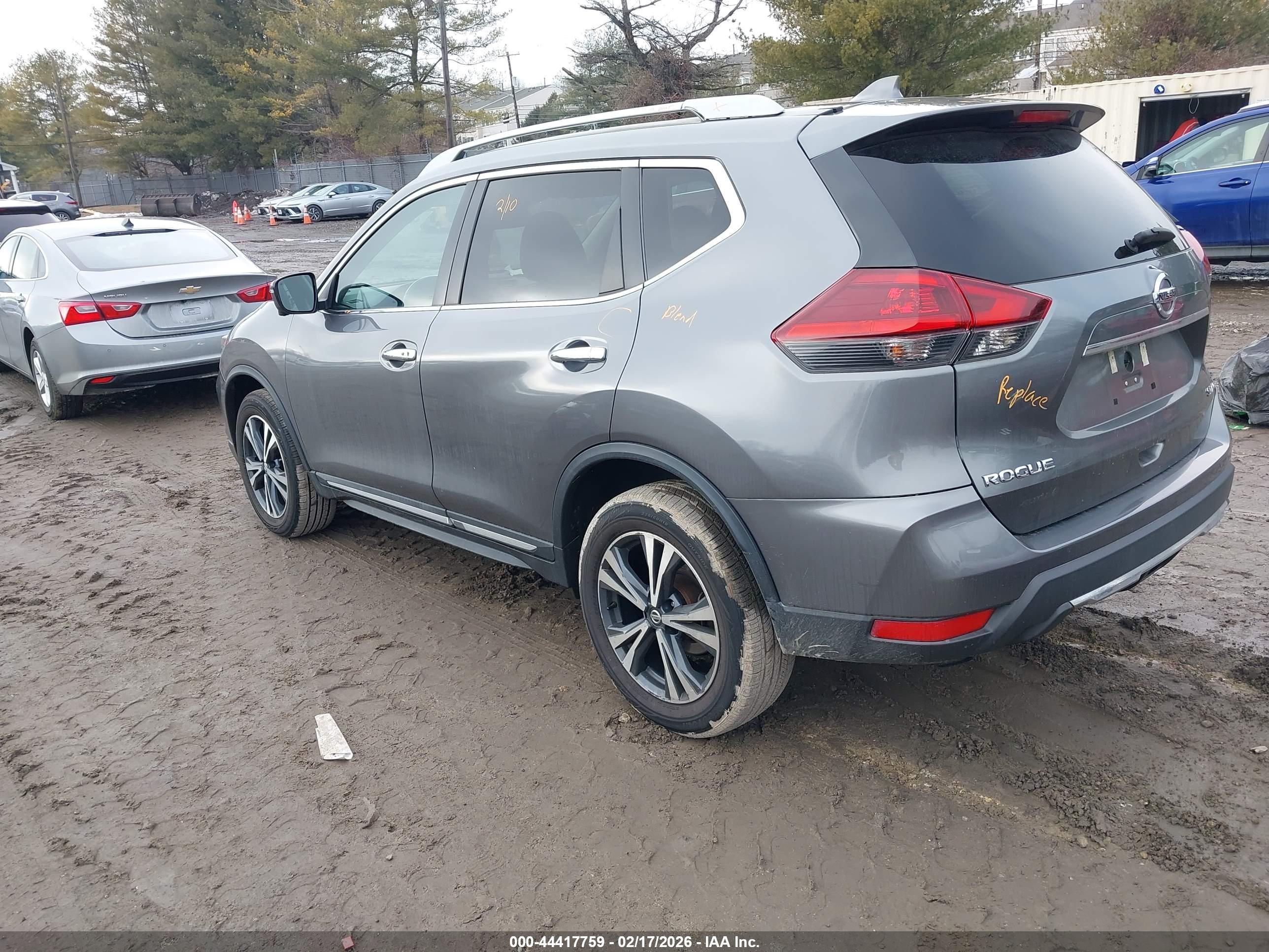 NISSAN ROGUE image 3