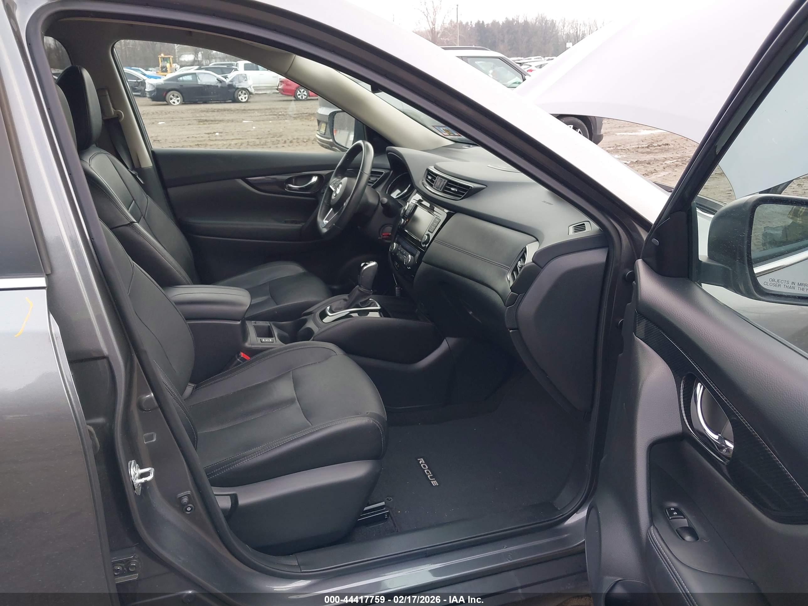 NISSAN ROGUE image 5