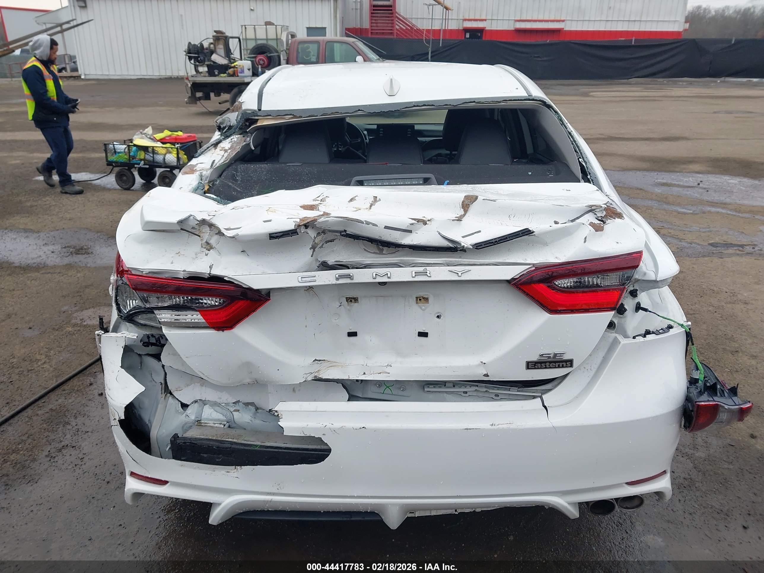 TOYOTA CAMRY image 6