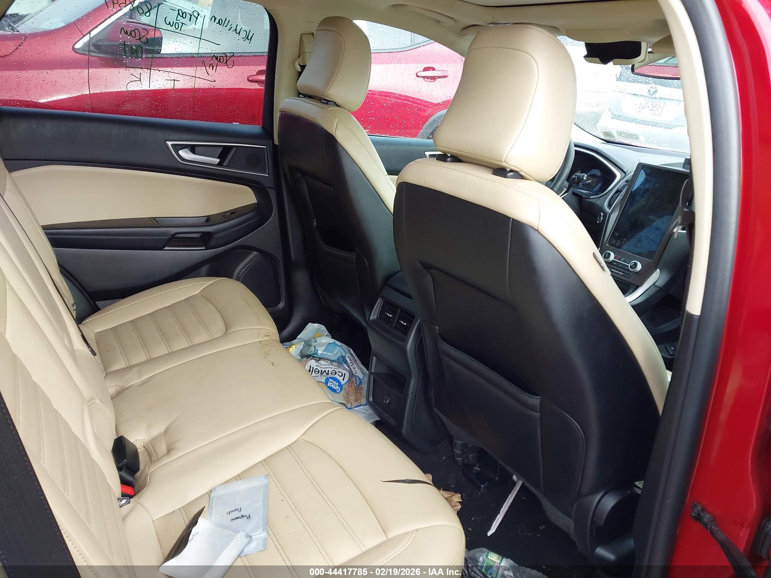 FORD EDGE image 8