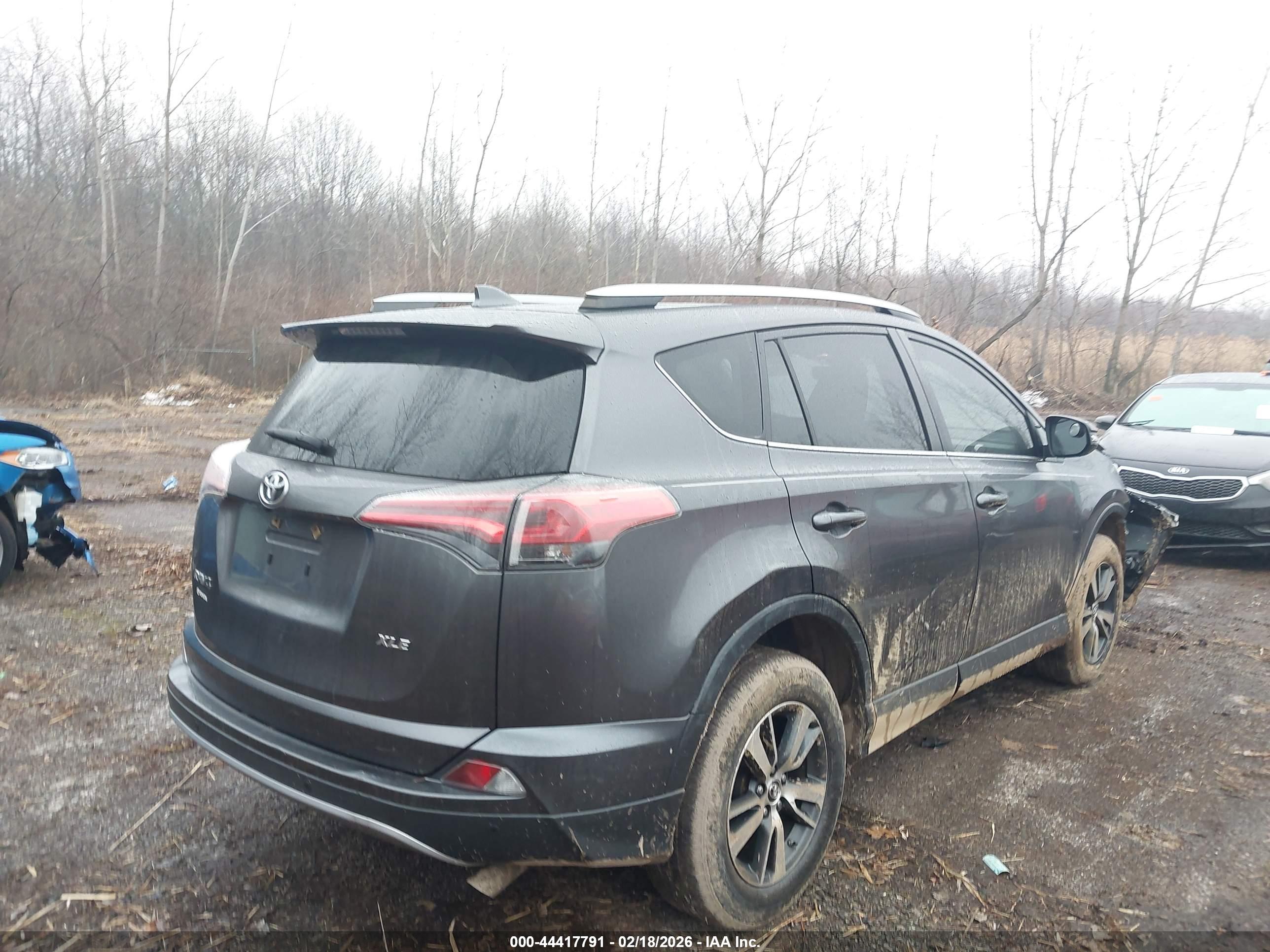 TOYOTA RAV4 image 4