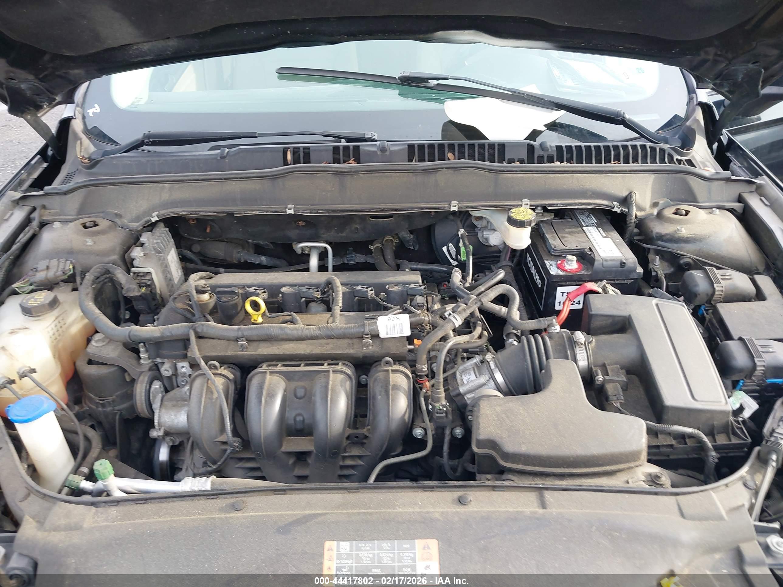 FORD FUSION image 10