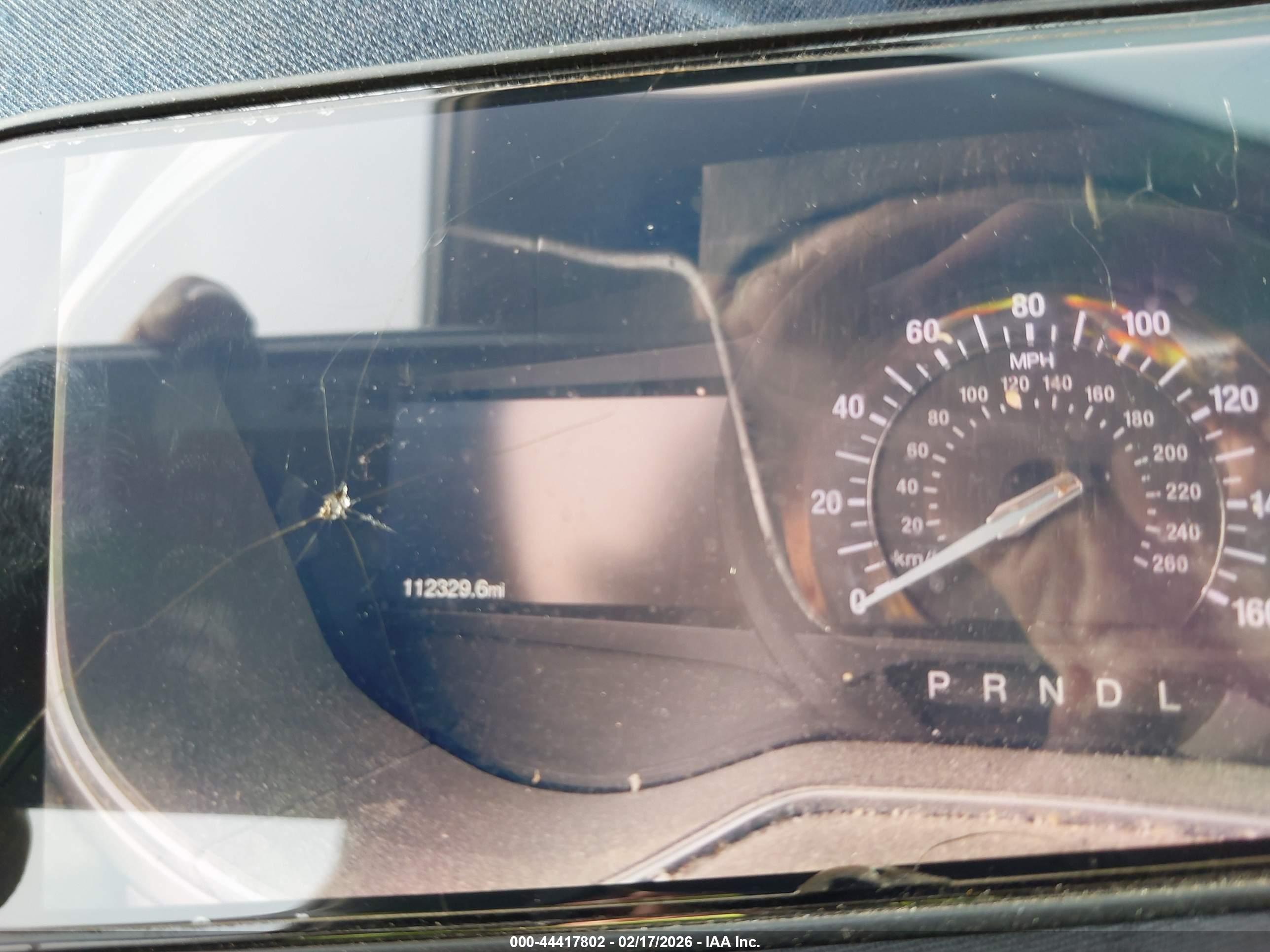 FORD FUSION image 7