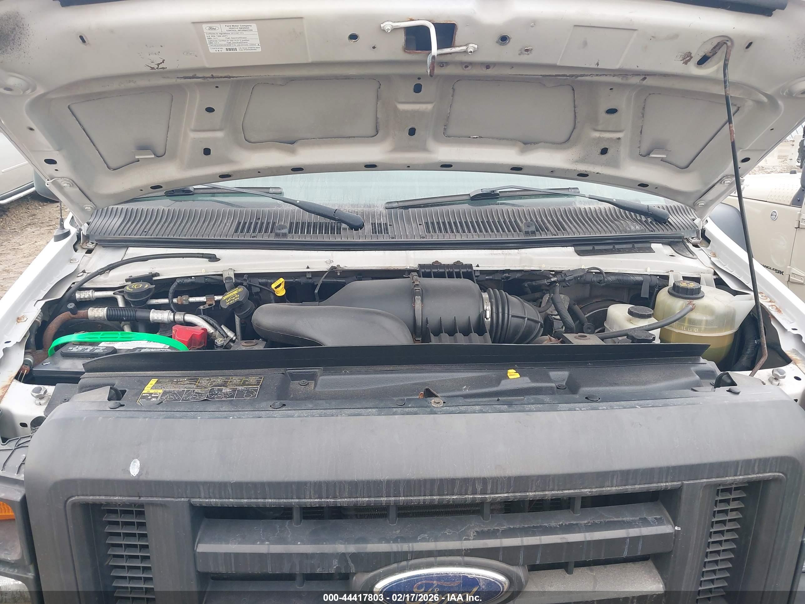 FORD E-250 image 10
