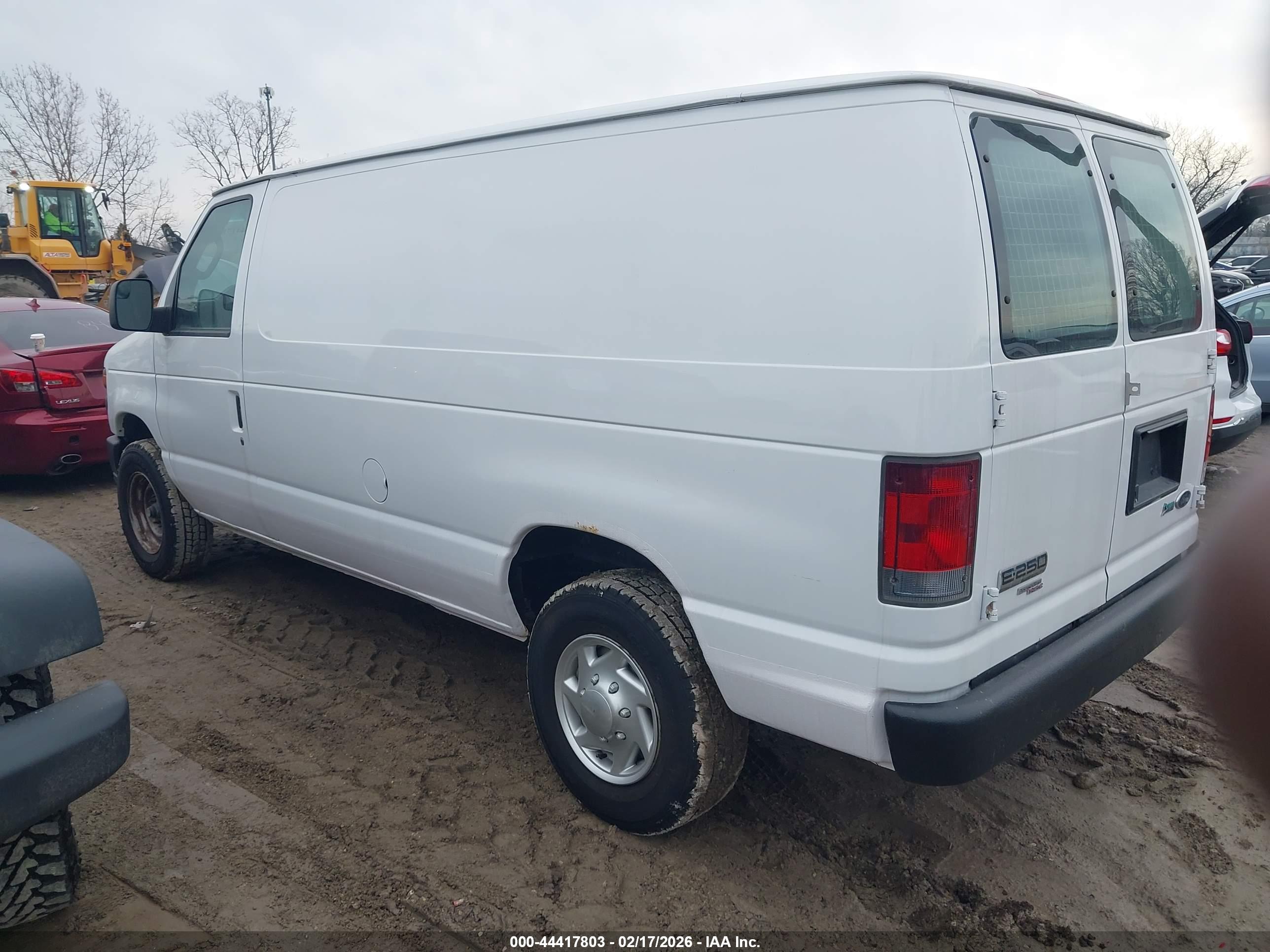 FORD E-250 image 3