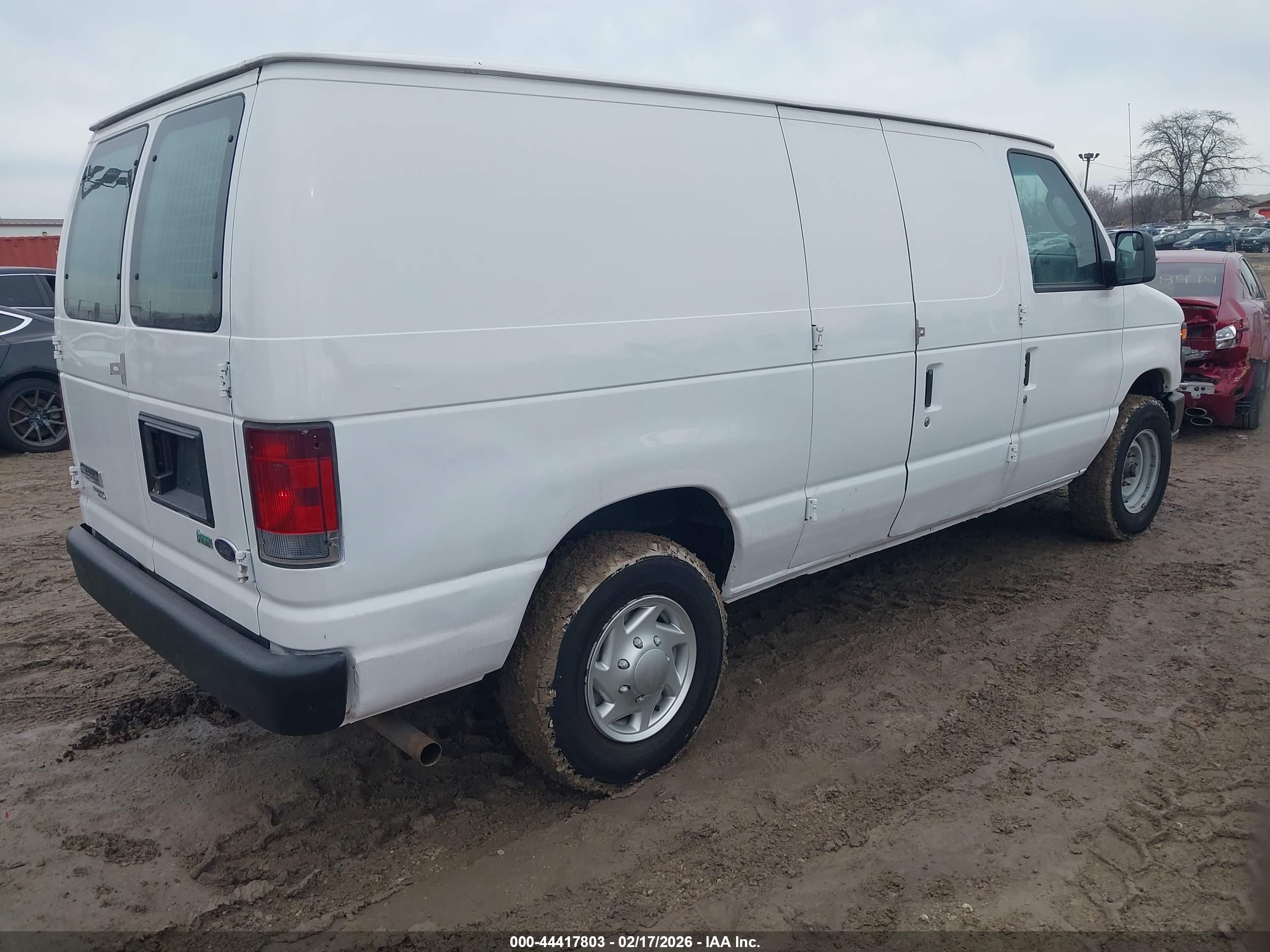 FORD E-250 image 4