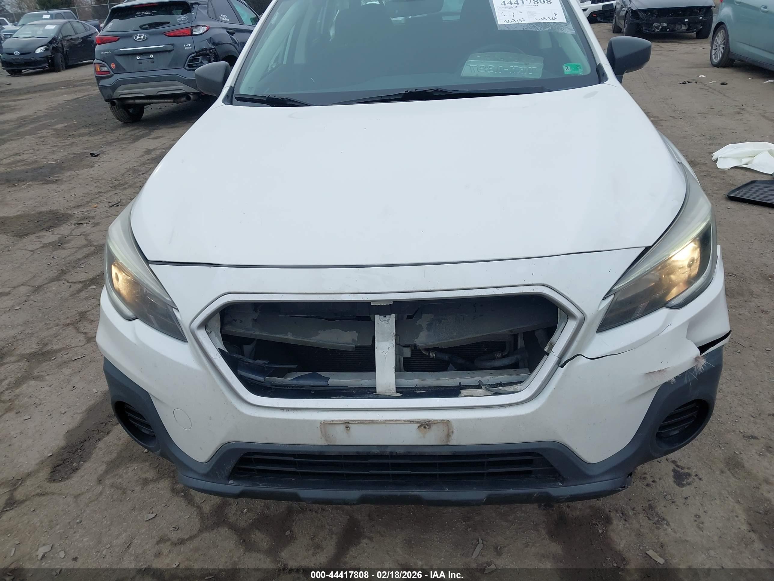 SUBARU OUTBACK image 6