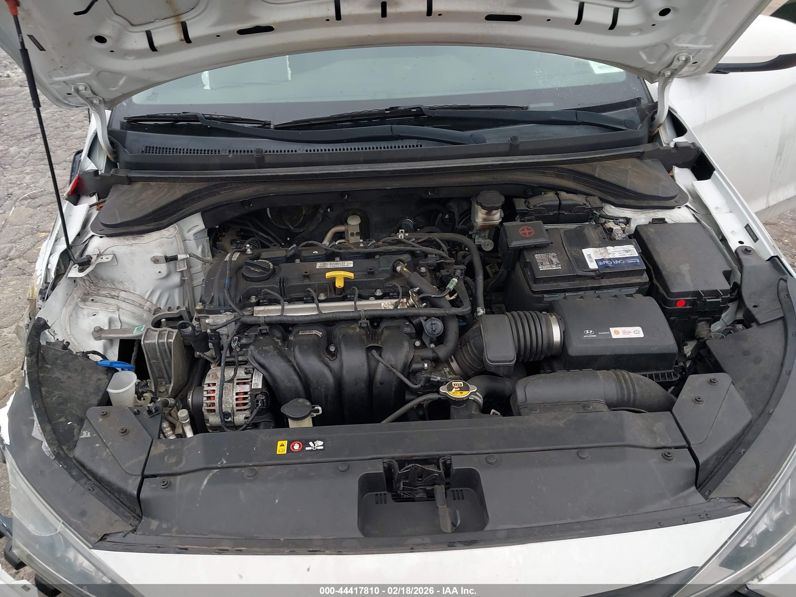 HYUNDAI ELANTRA image 10