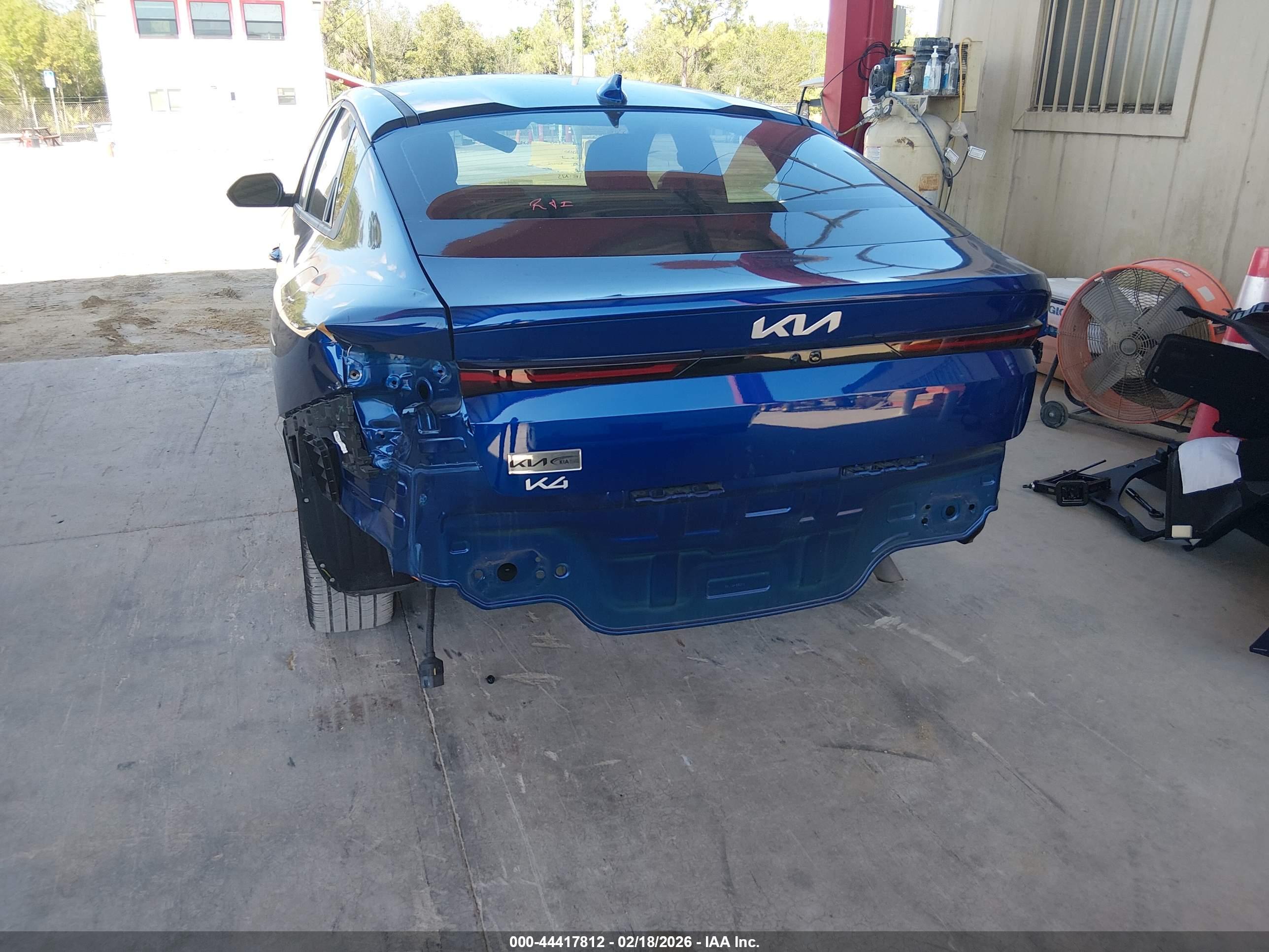 KIA K4 image 6