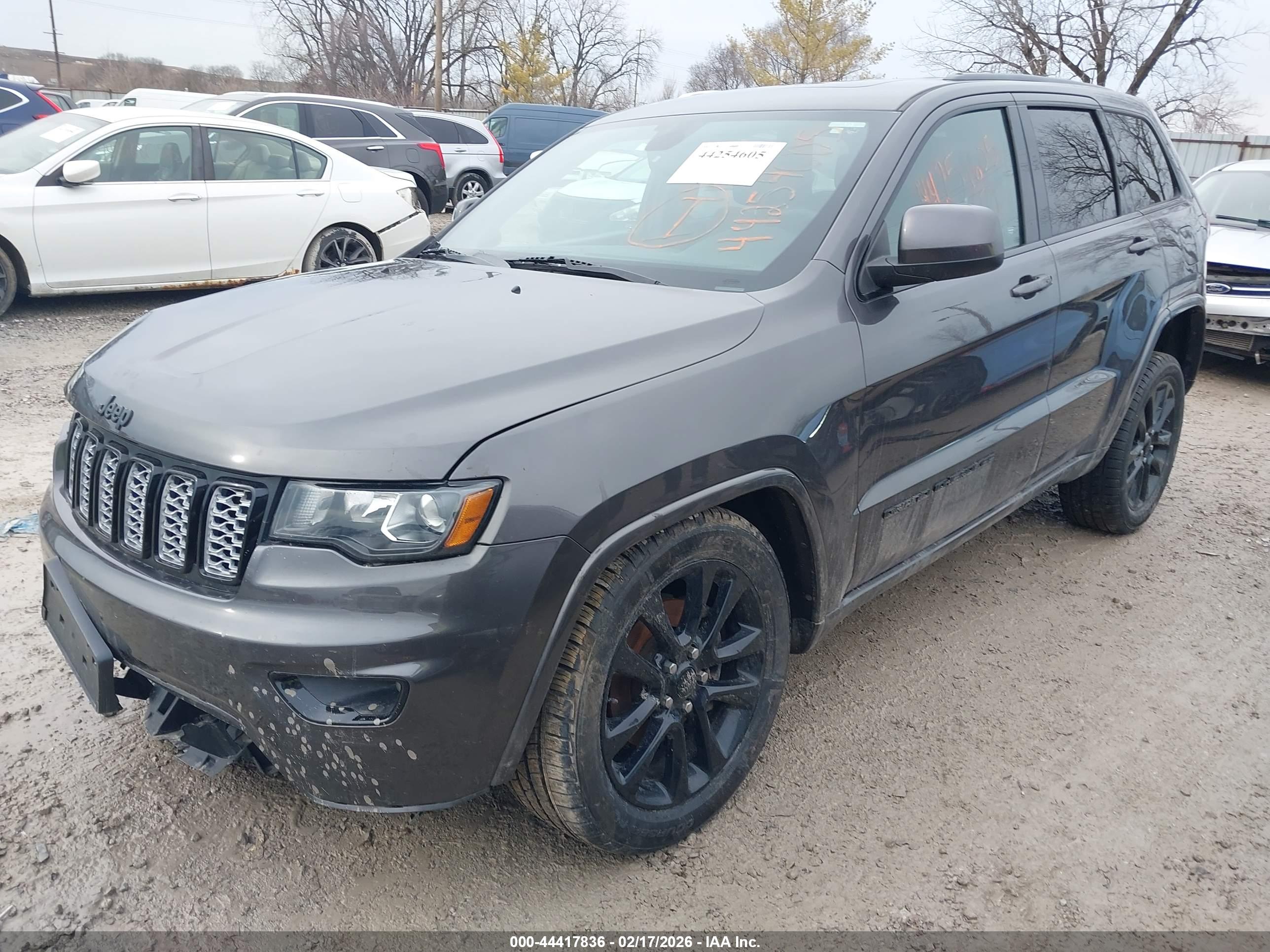 JEEP GRAND image 2